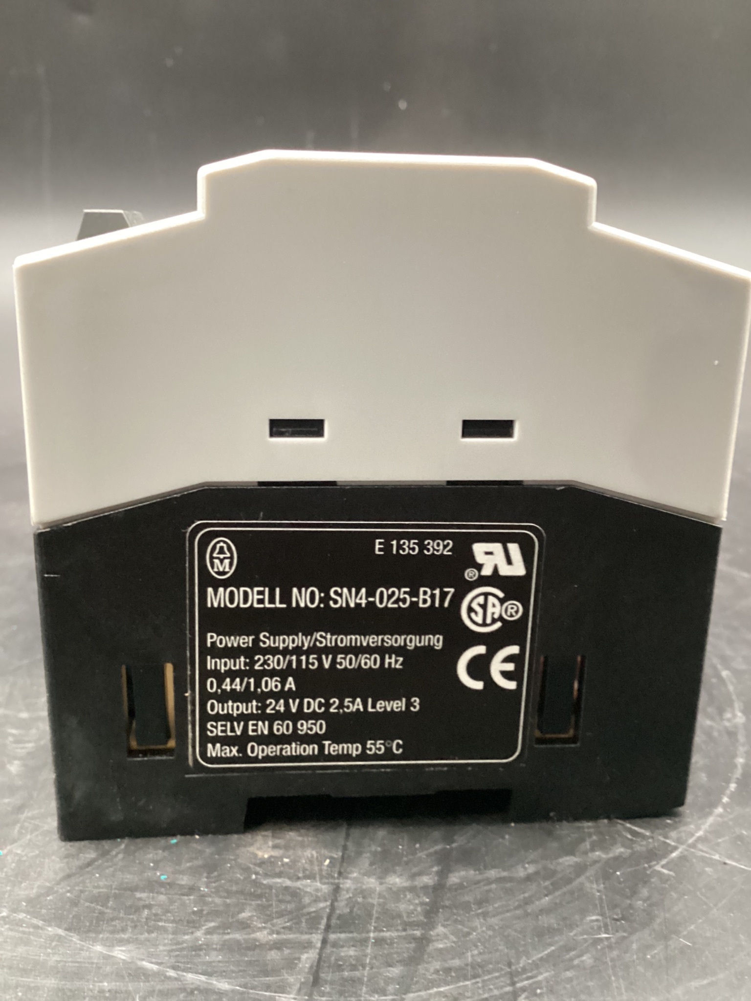 MOELLER SN4-025-B17 24VDC, 115/230 VAC, 2.5A Power Supply NEW 2
