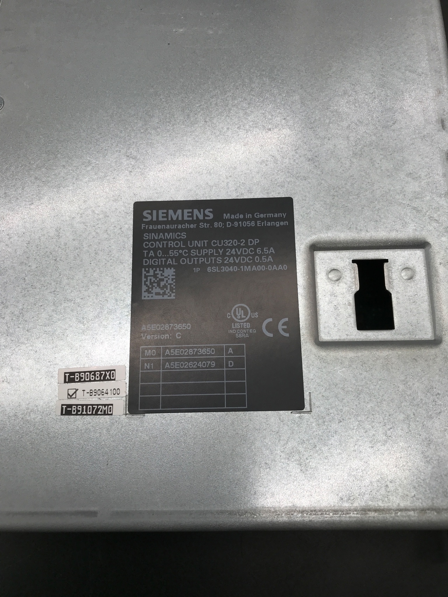 SIEMENS CU320‑2 DP Sinamics Control Unit PROFIBUS USED 5