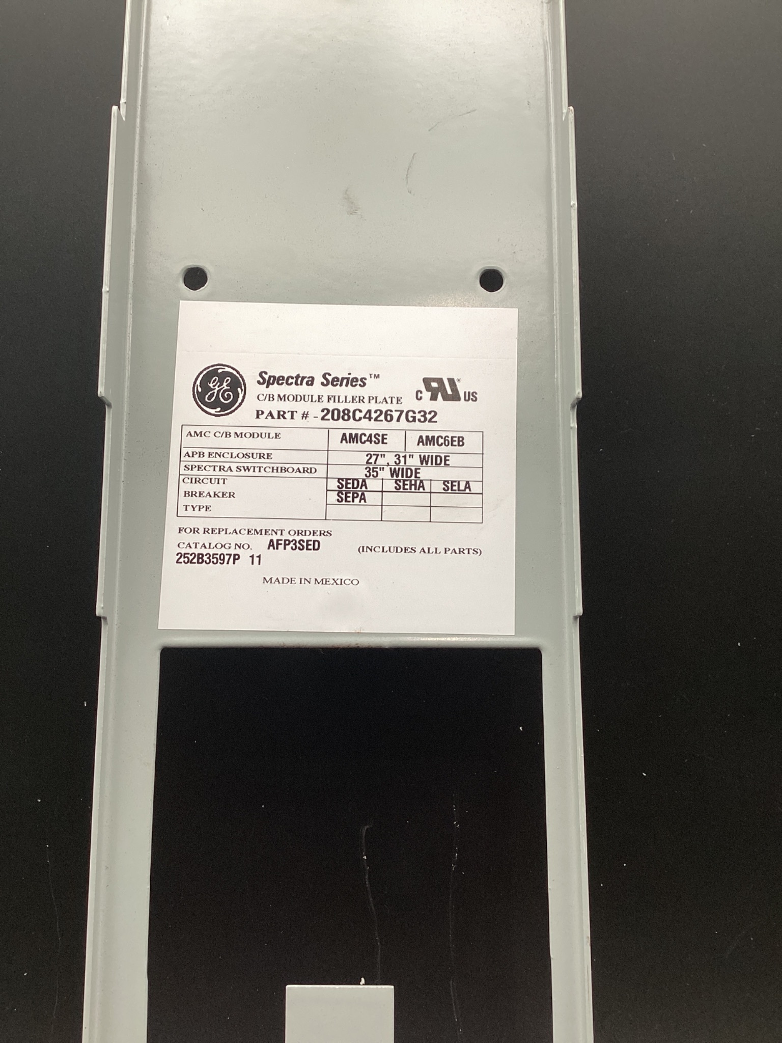 GENERAL ELECTRIC 208C2467G32 C/B Module Filler Plate USED 2