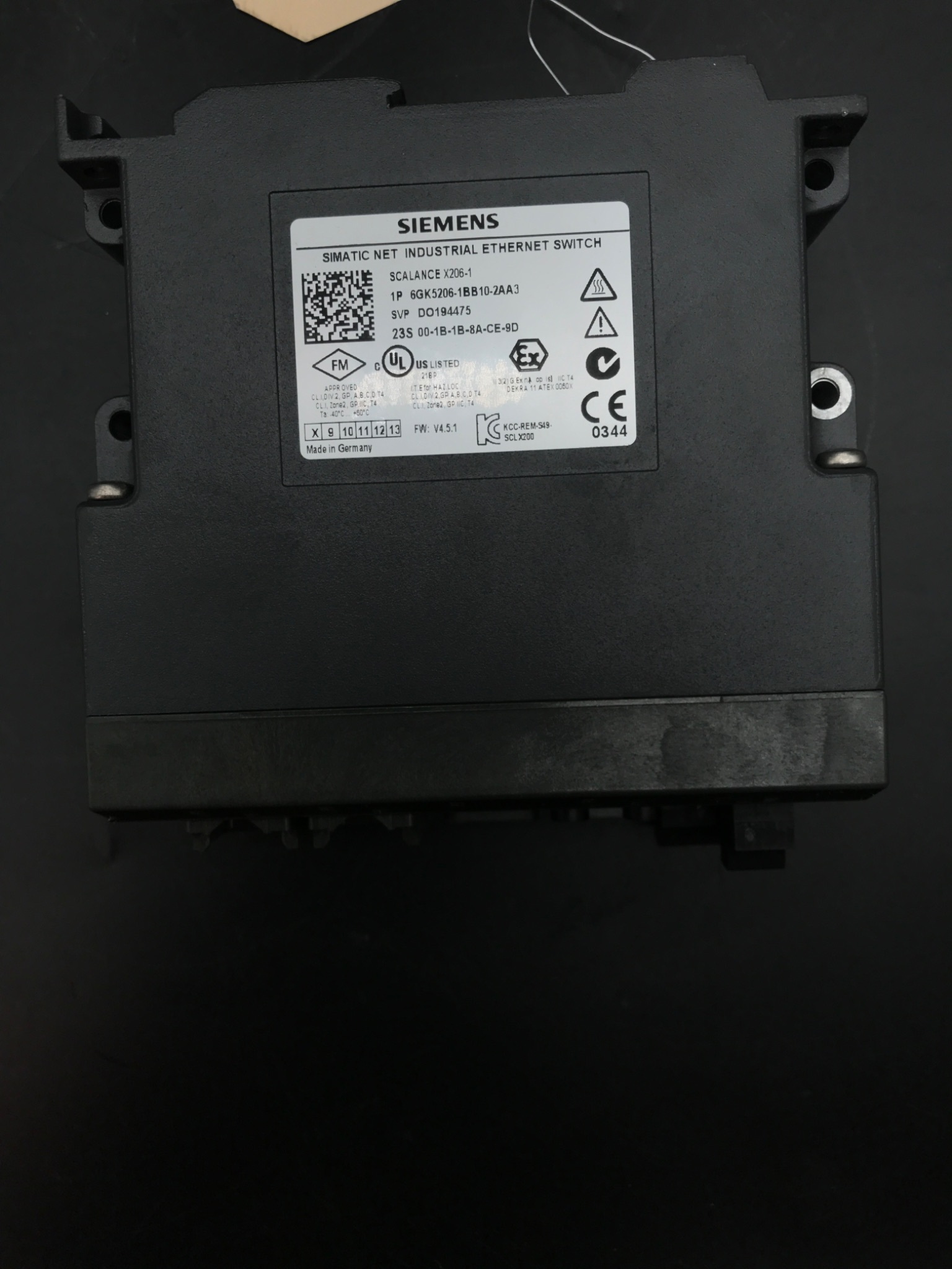Siemens 6GK5206-1BB10-2AA3 SCALANCE XR324-4C Managed Switch – USED 2