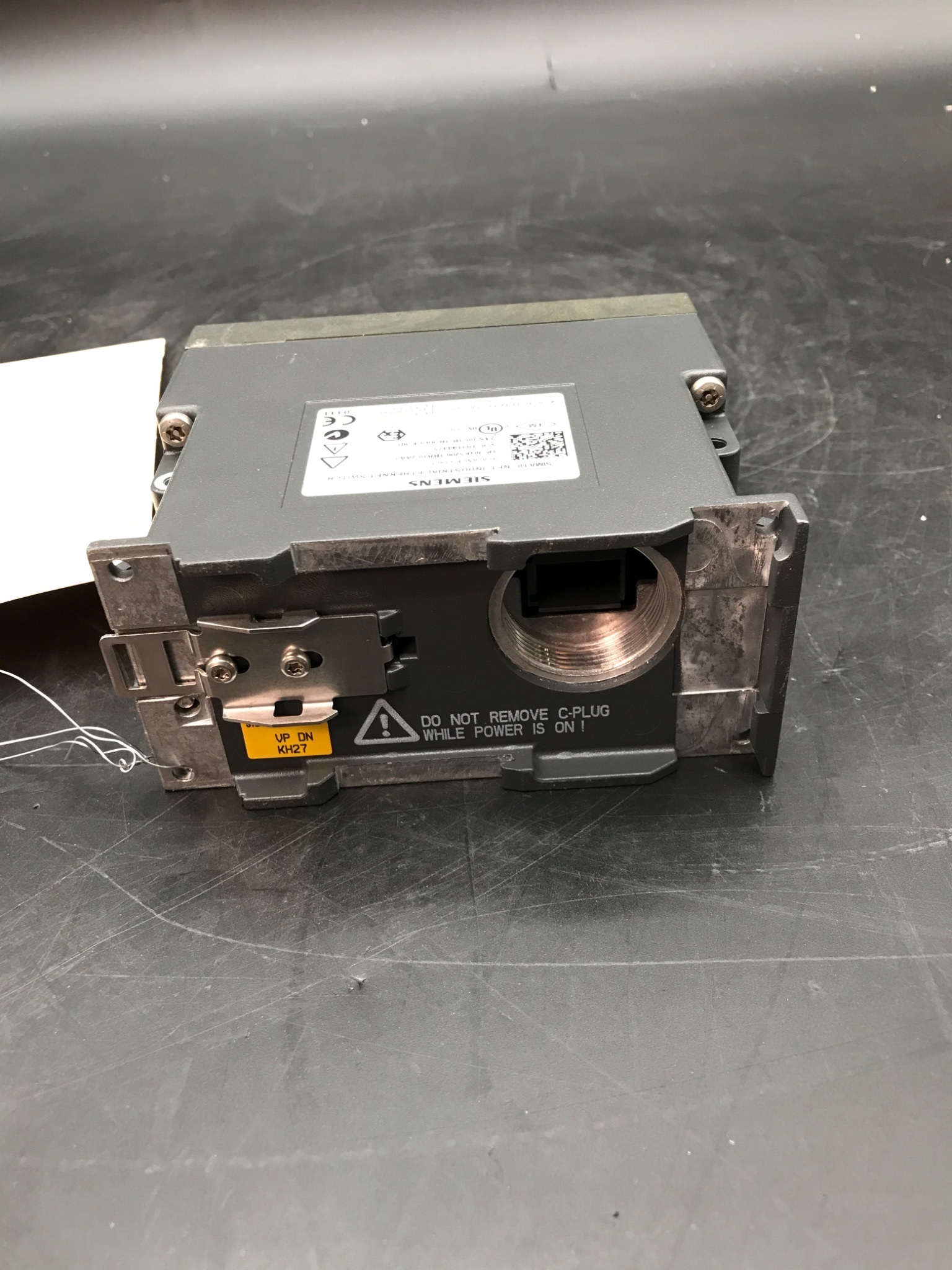 Siemens 6GK5206-1BB10-2AA3 SCALANCE XR324-4C Managed Switch – USED 3