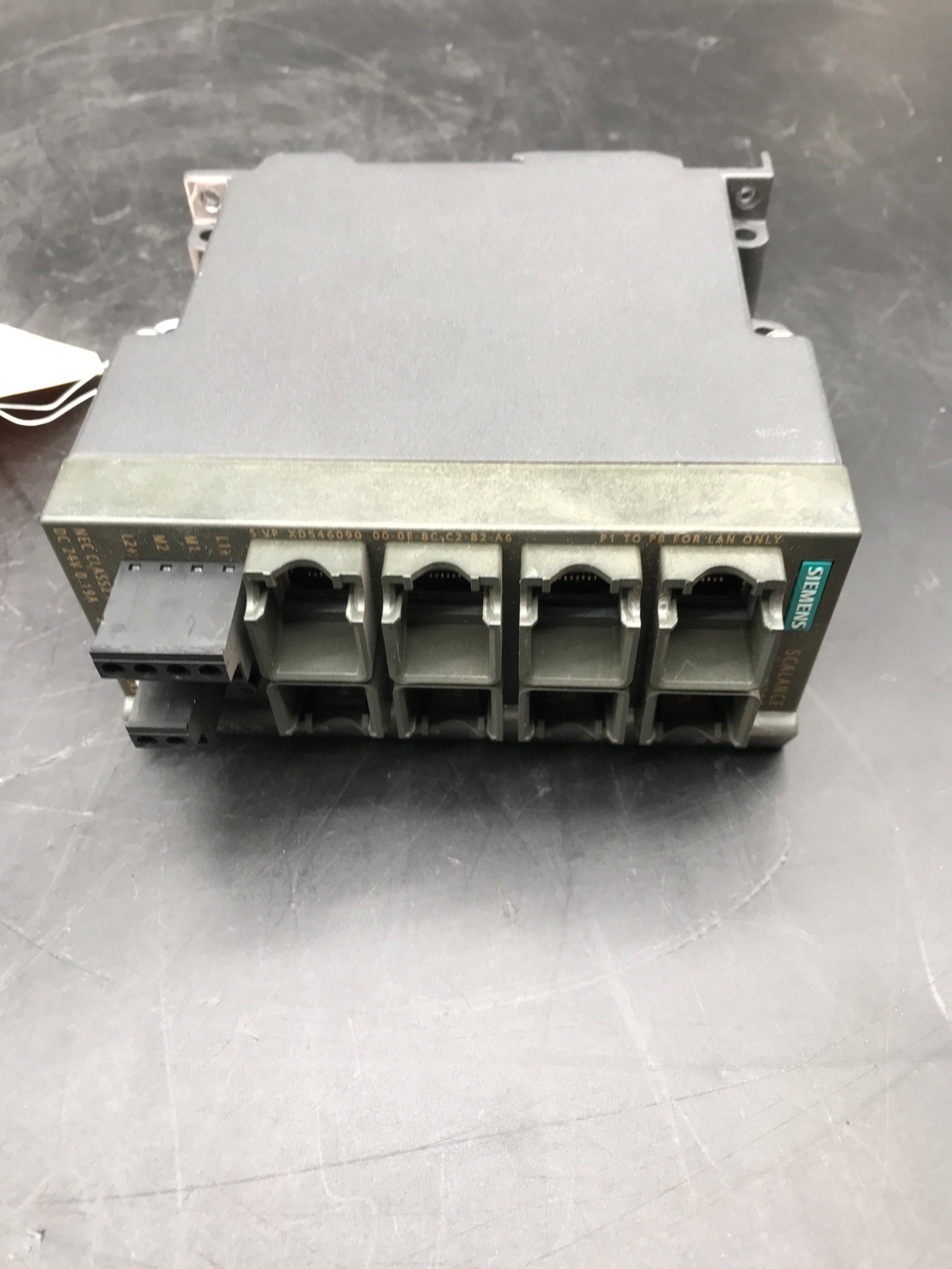 SIEMENS 6GK5208-0BA10-2AA3 SCALANCE X208 SWITCH USED 0