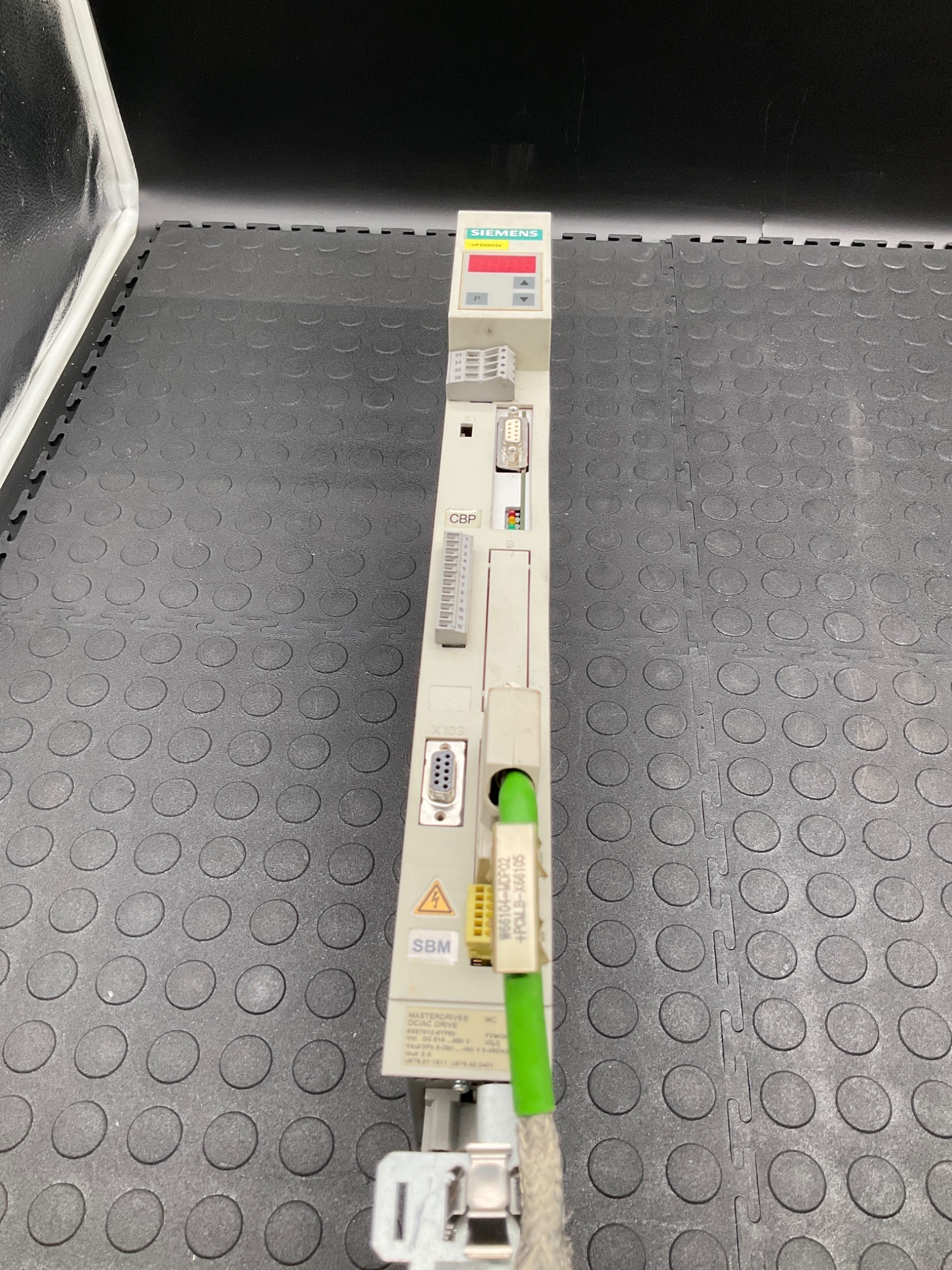 SIEMENS 6SE7012-0TP50-Z Masterdrives MC DC/AC Drive 650V 3Ph 2A USED 0
