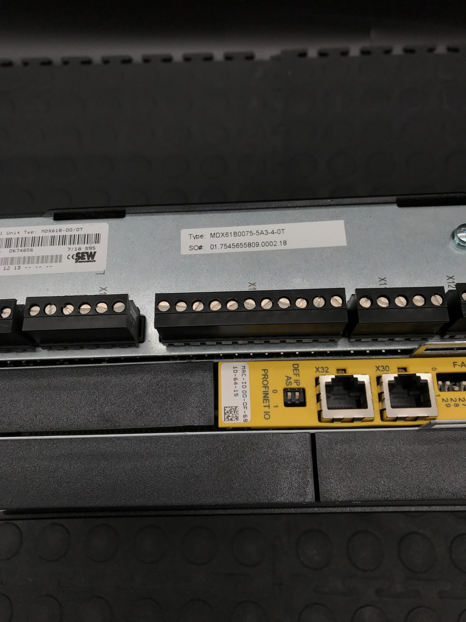 SEW MDX61B0075-5A3-4-OT Movidrive B Frequency Inverter 15kW 400V USED 3