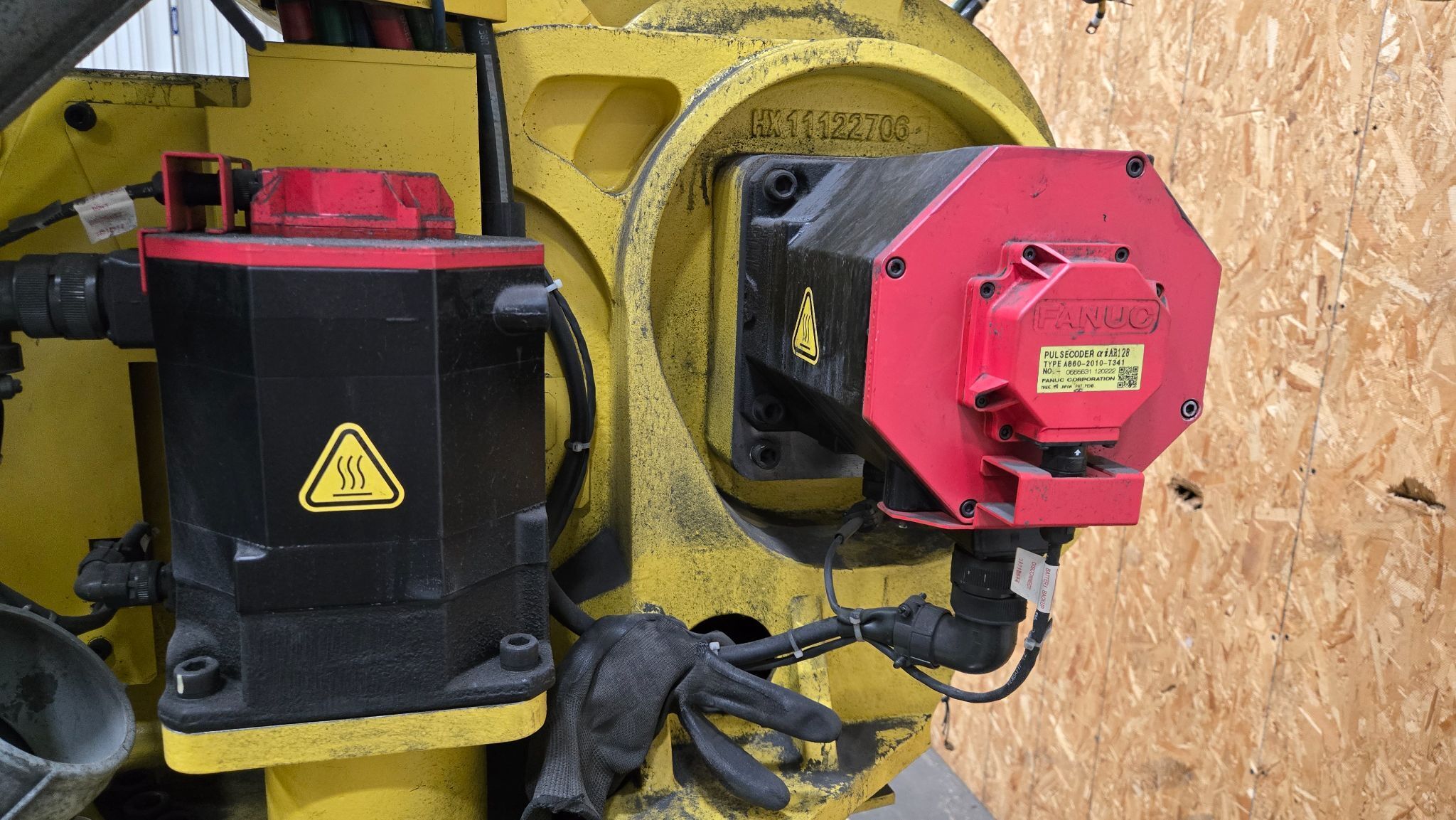 FANUC - R2000IB/210 W/ R-30IA Controls USED 4