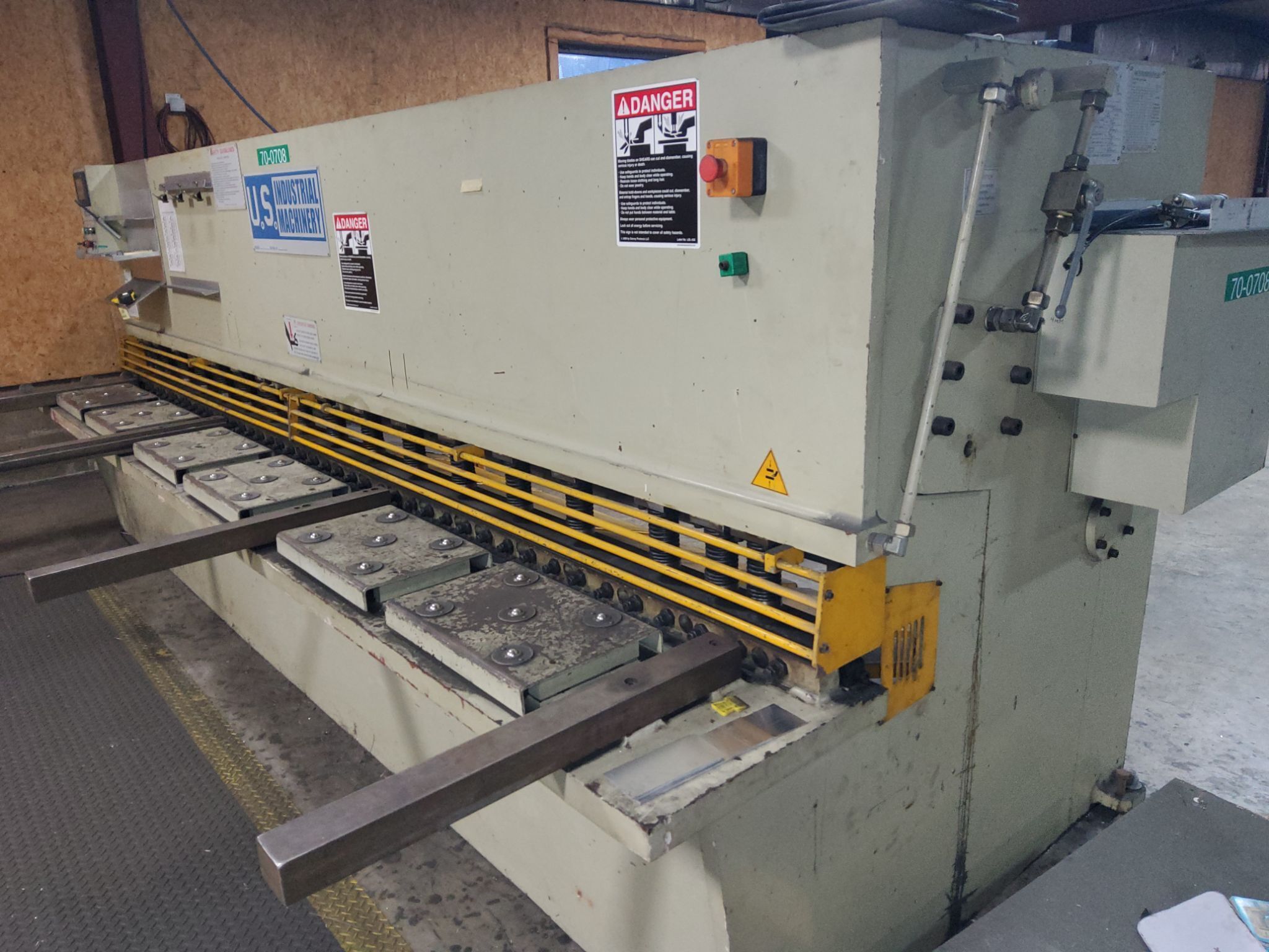 2005 U.S. INDUSTRIAL MACHINERY 12' X 1/4" CNC SHEAR 2