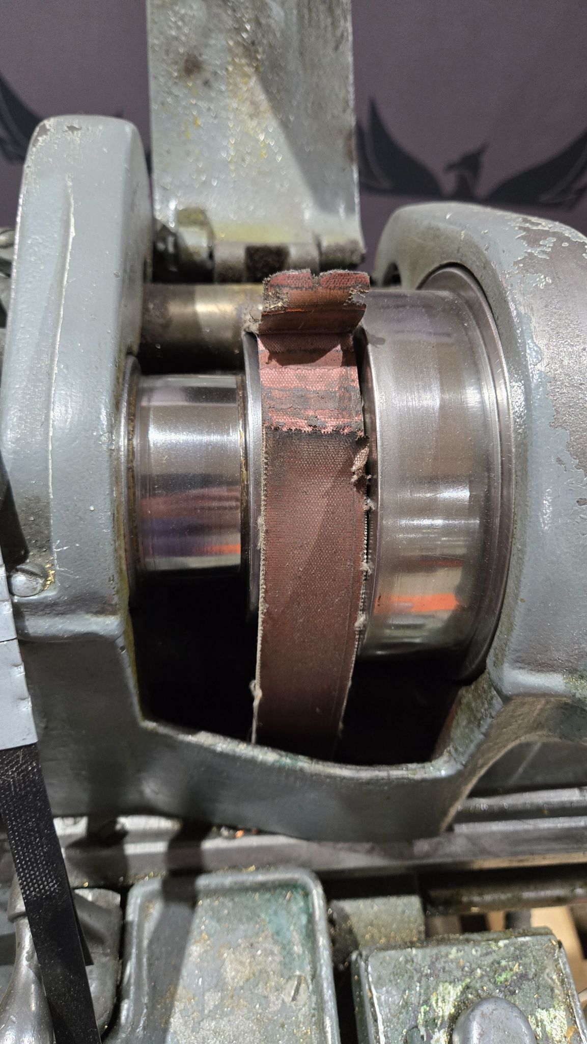 SOUTH BEND UNKNOWN MODEL 10" LATHE USED 9