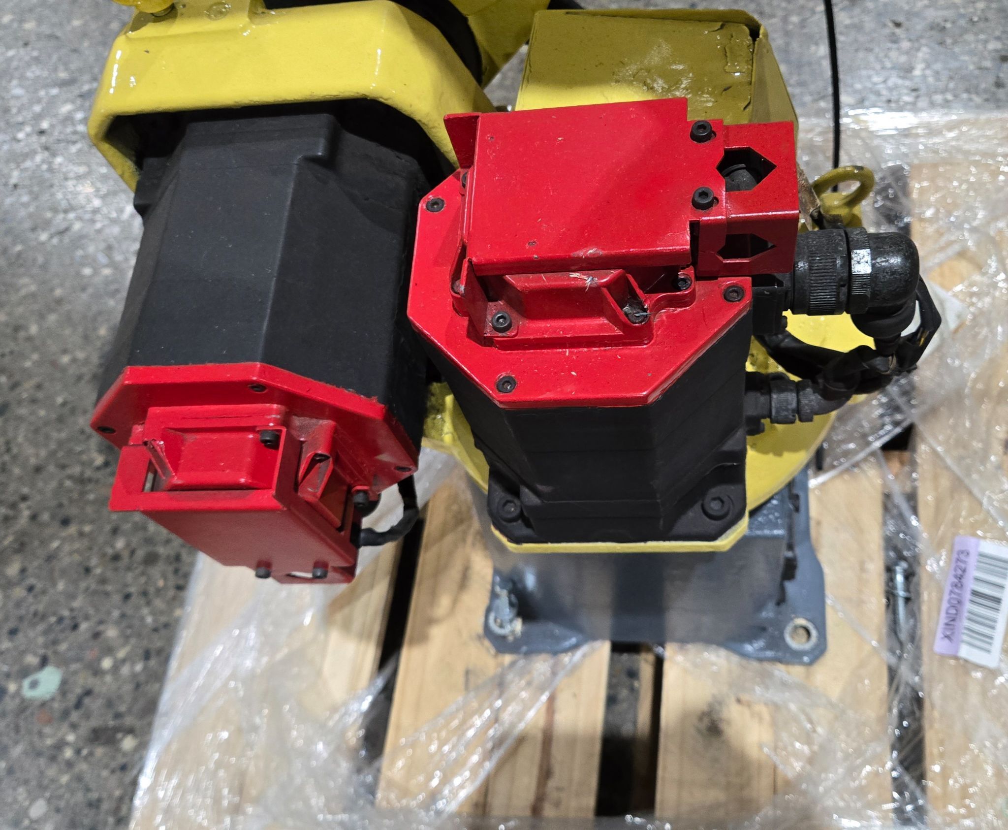 FANUC M-20IA ROBOT ARM ONLY MISSING SERVO MOTOR PARTS ONLY USED 5