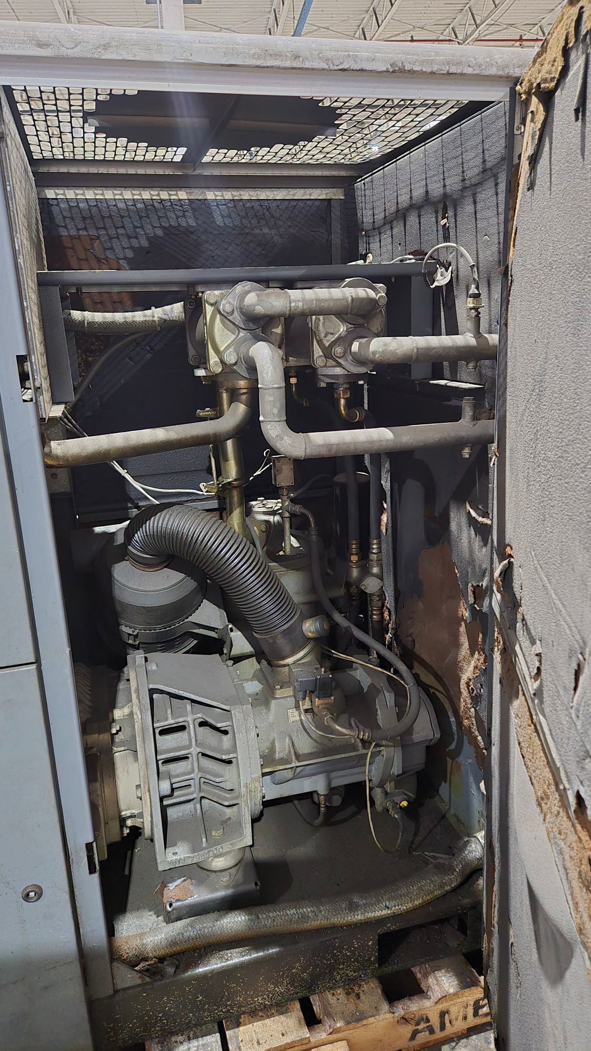ATLAS COPCO GA 50 VSD ROTARY SCREW AIR COMPRESSOR USED 7