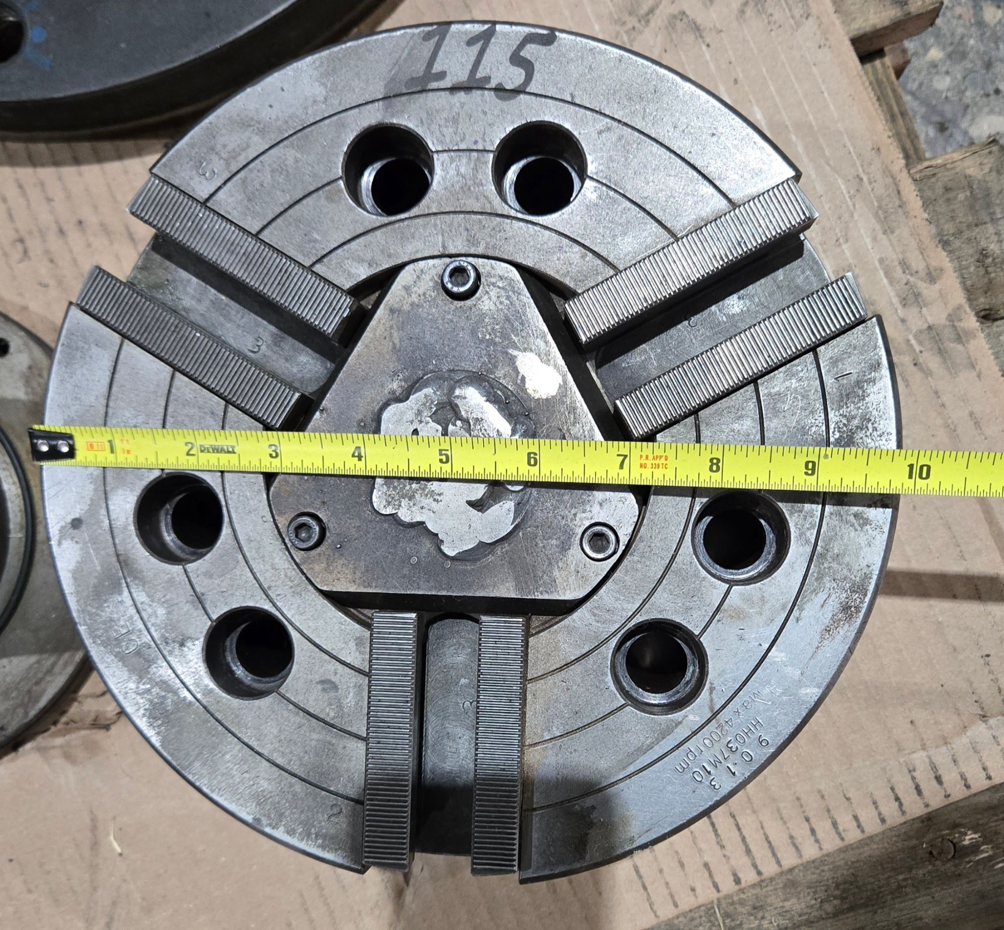 HOWA H037M10 10″ 3‑Jaw Power Chuck USED 3