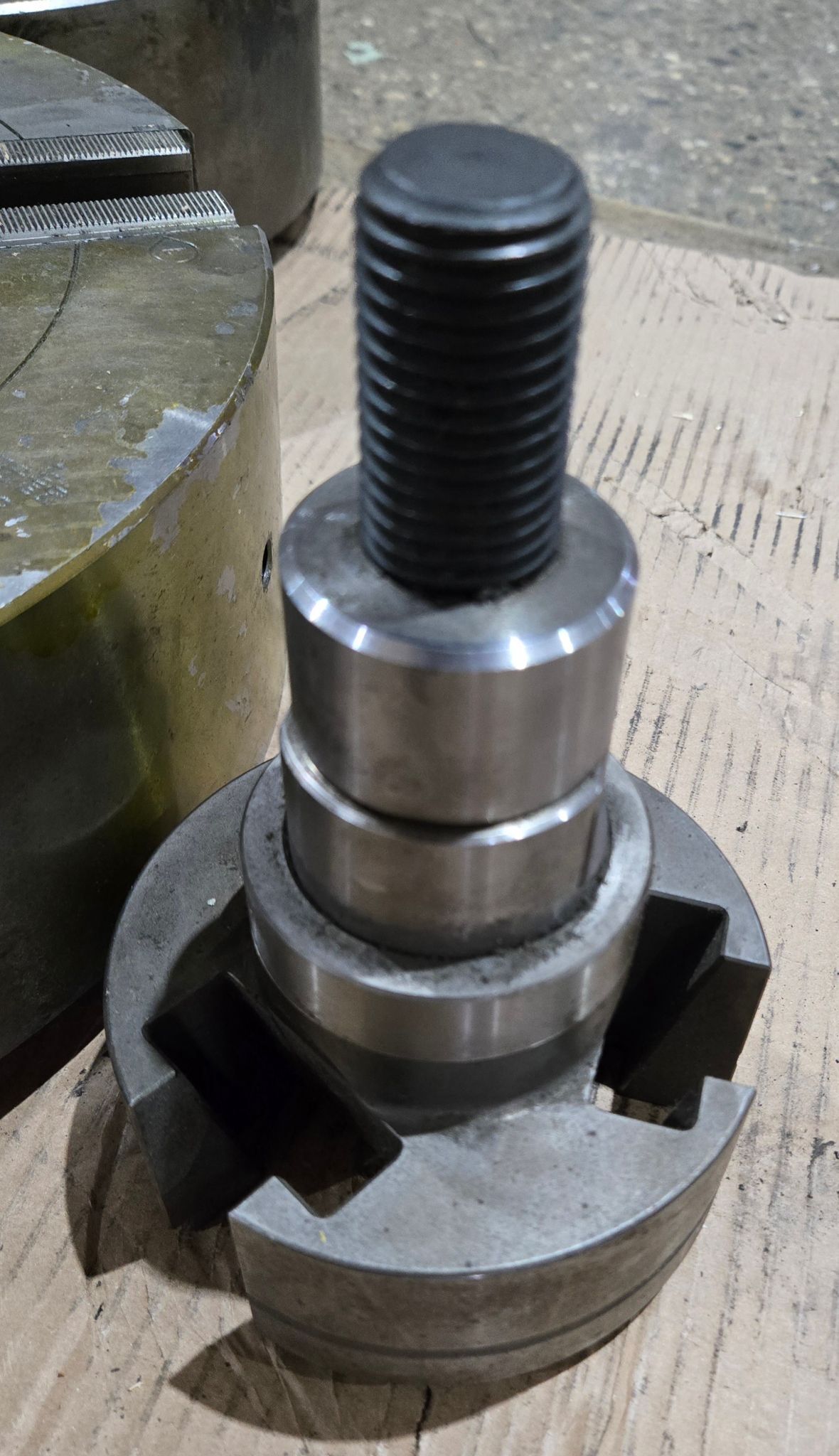 SAMCHULLY HC‑15D 15″ 3‑Jaw Self‑Centering Lathe Chuck USED 2