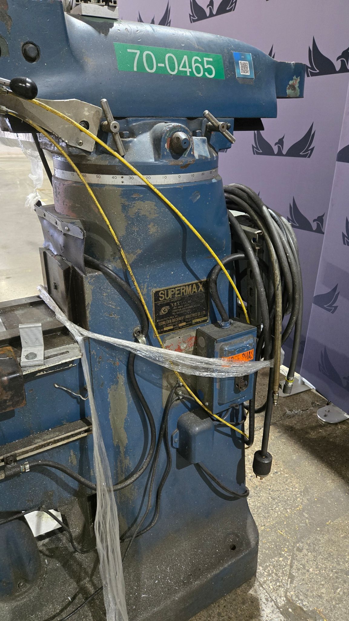 YCI SUPERMAX 047158 Vertical Mill USED 9