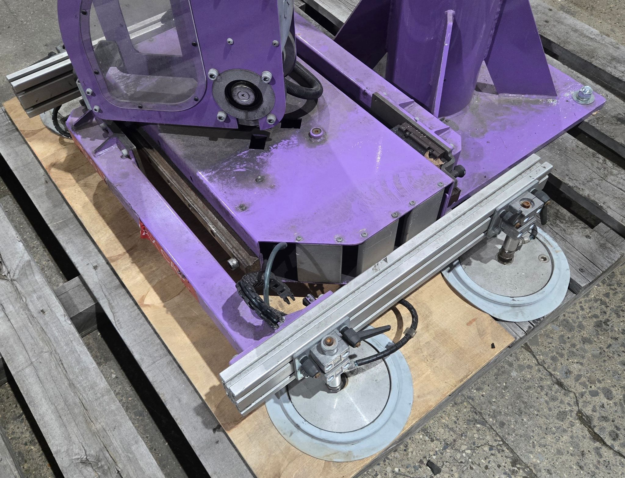 FAMATEC FR-V250 FRIENDLY PNEUMATIC MANIPULATOR ARM 250KG SUCTION USED 6