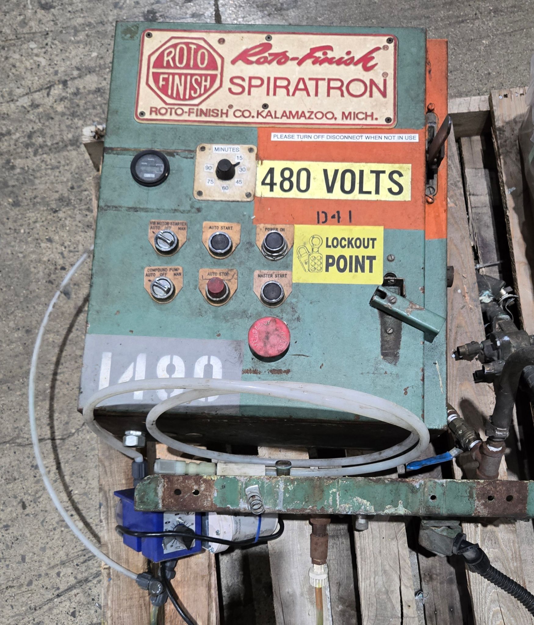 ROTO-FINISH ST-4N6A VIBRATORY PARTS FINISHER USED 6