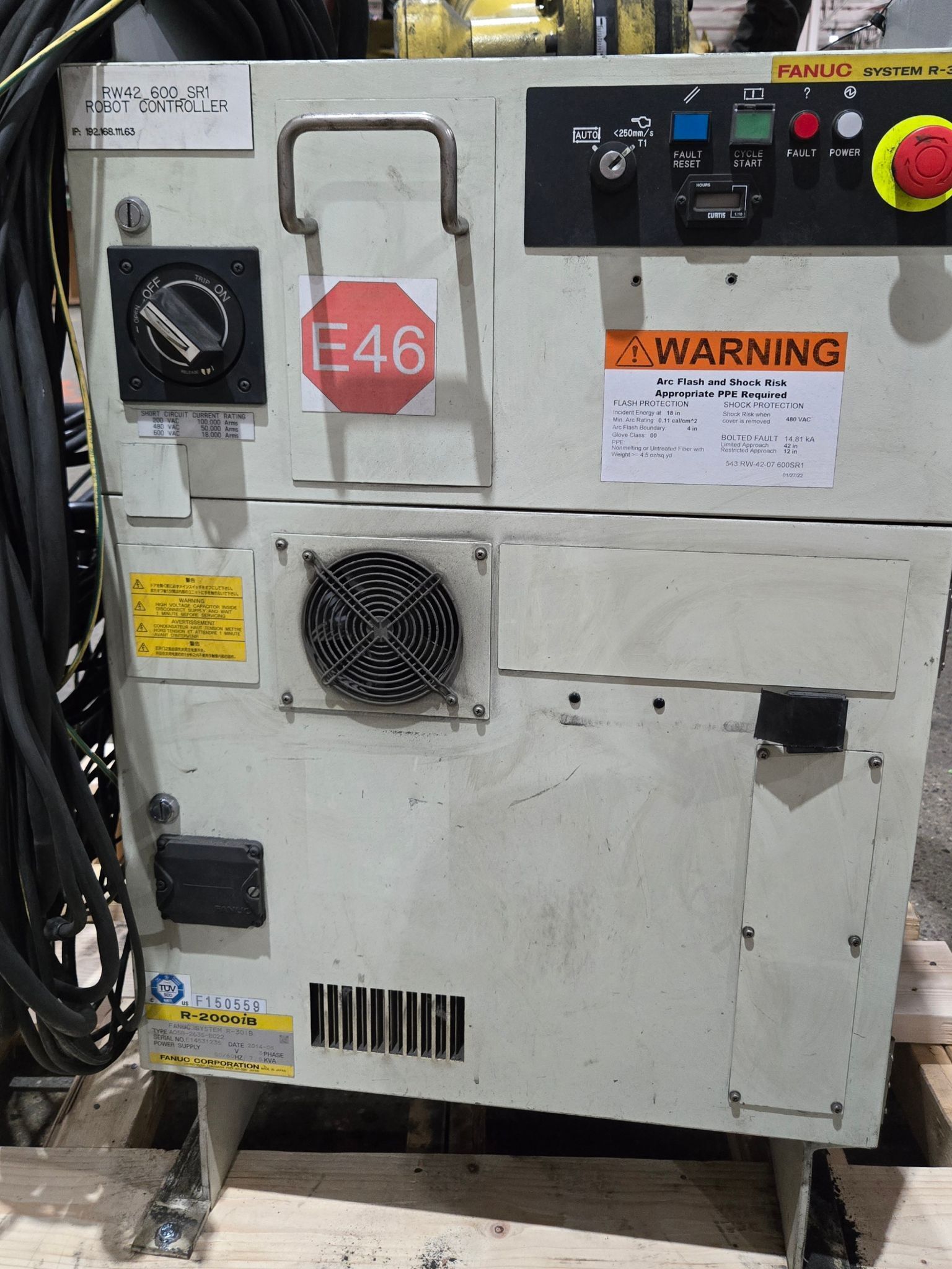 FANUC R-2000IB/210F + R30IB ROBOT ARM AND CONTROL CABINET USED 8