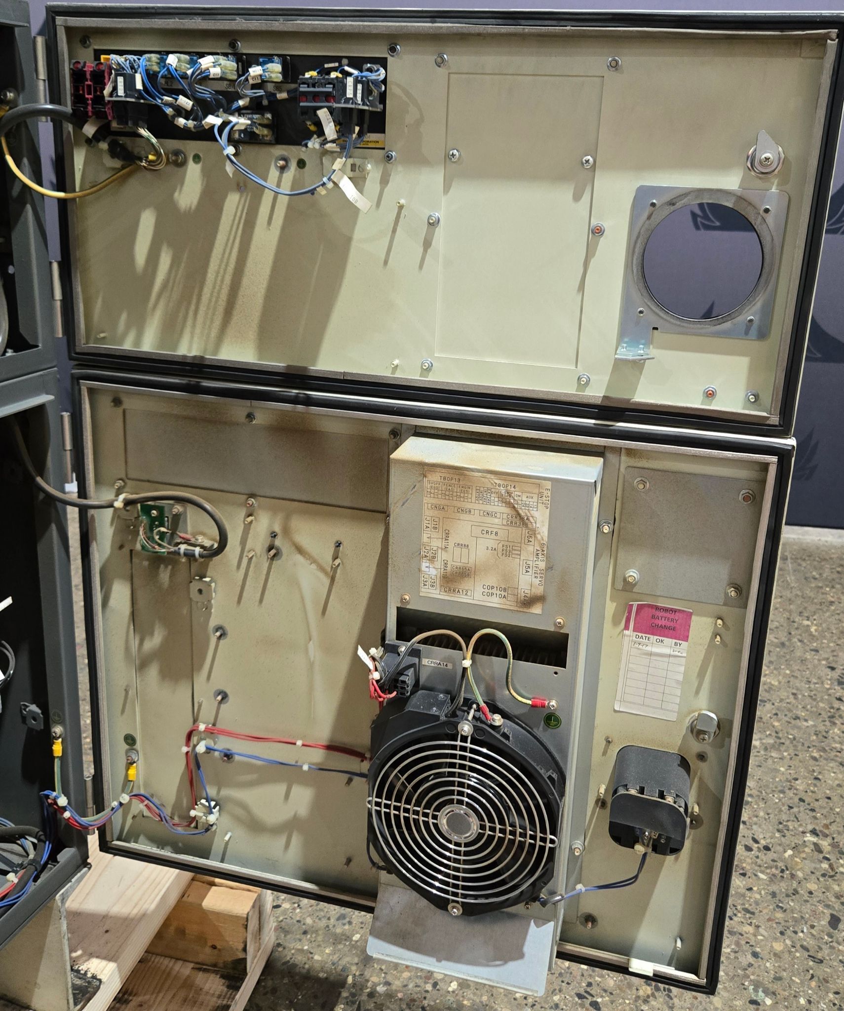 FANUC R-2000IB/210F + R30IB ROBOT ARM AND CONTROL CABINET USED 10