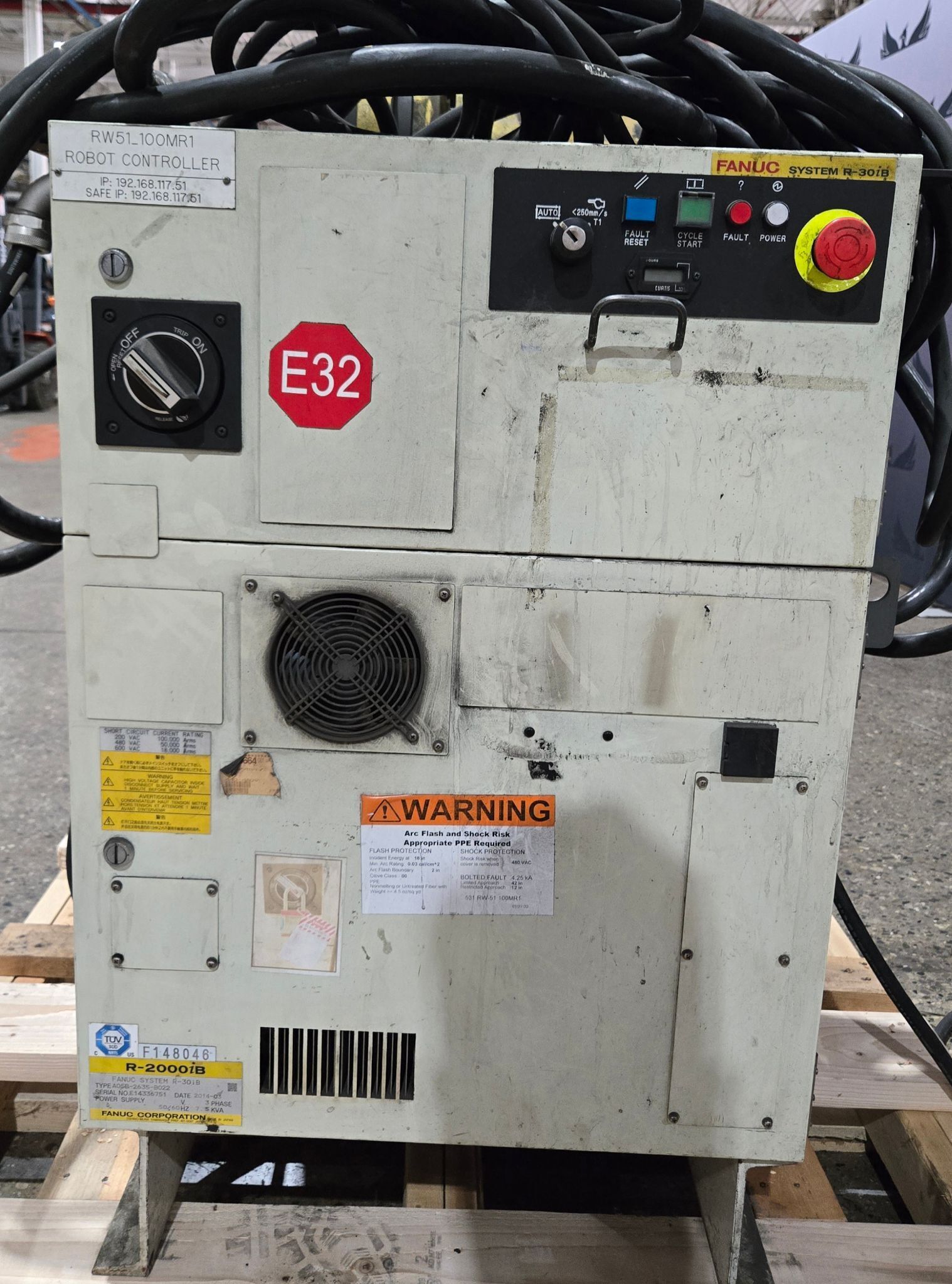 FANUC R-2000IB/210F + R30IB ROBOT ARM AND CONTROL CABINET USED 9