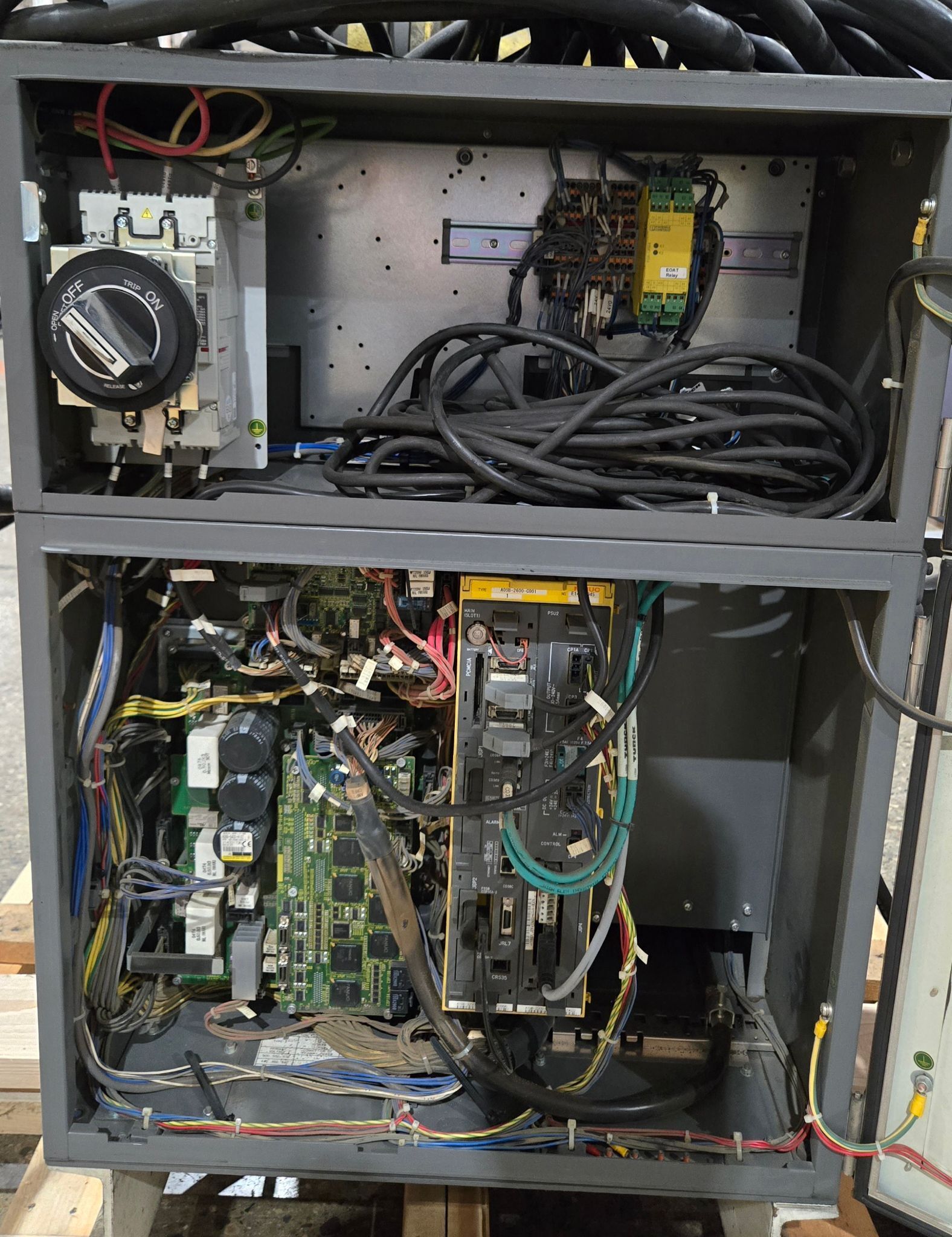 FANUC R-2000IB/210F + R30IB ROBOT ARM AND CONTROL CABINET USED 10
