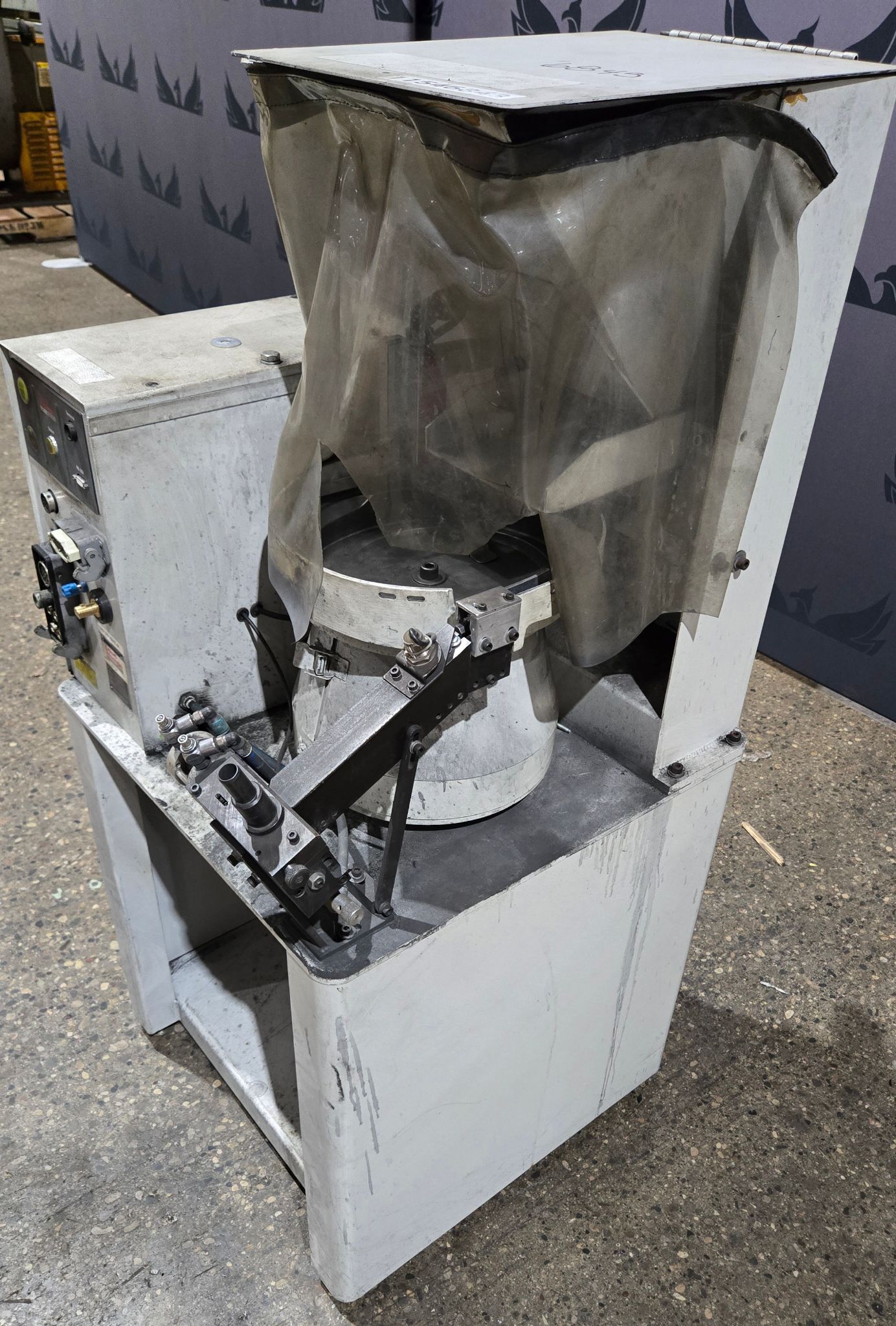 EMHART ETF12AF VIBRATORY BOWL FEEDER USED 1