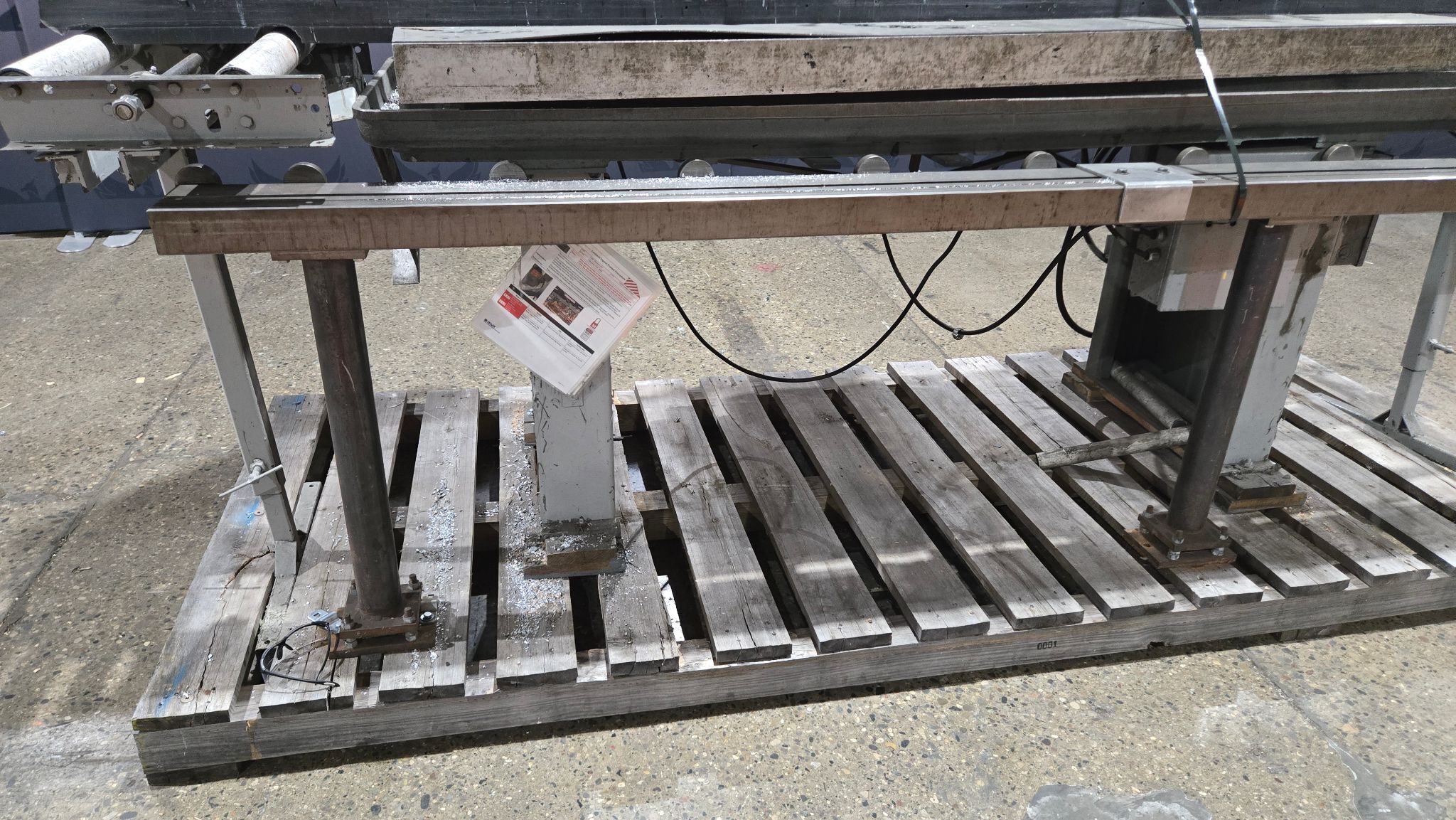 CLAUSING 2286 1.5 HP TRIPLE HEAD DRILL PRESS WITH CONVEYOR SYSTEM USED 8