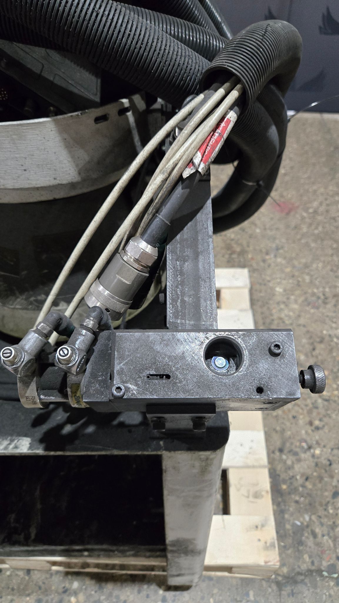 EMHART ETF12N VIBRATORY BOWL FEEDER USED 4