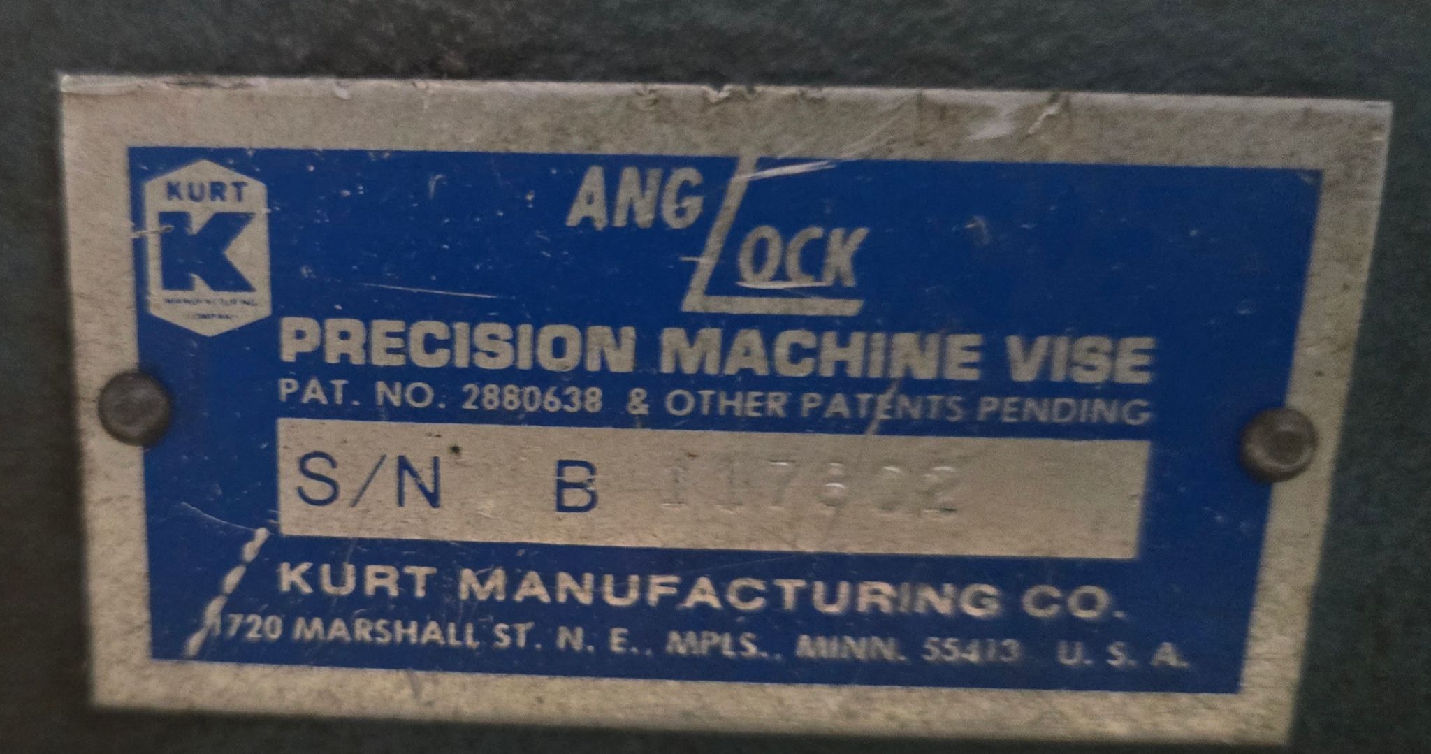 KURT ANG LOCK TABLETOP VICE USED 5