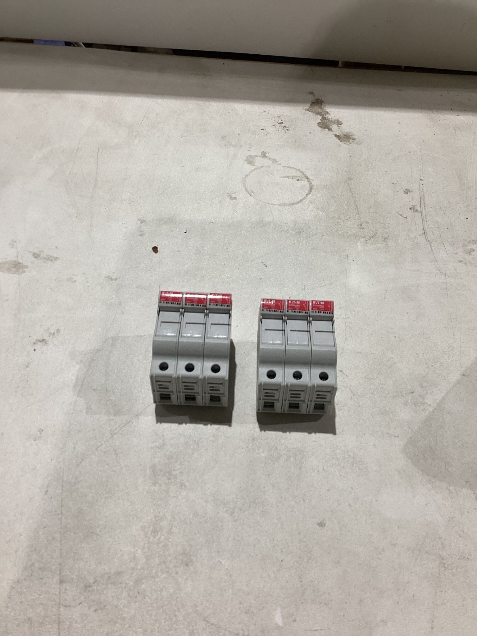 EATON CHM3DU FUSES USED 0