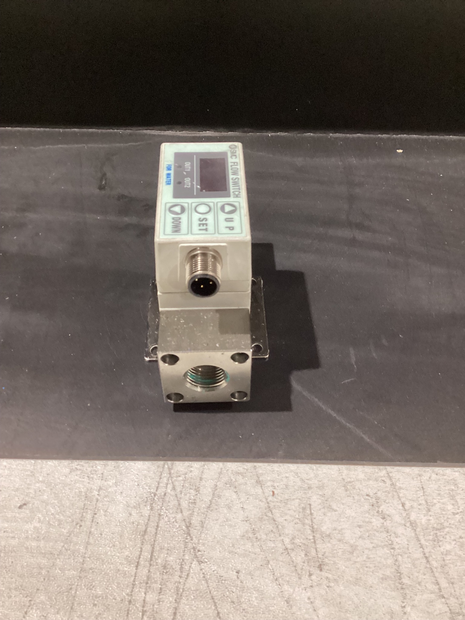 SMC FLOW SWITCH PF2W704-03-67 USED 1