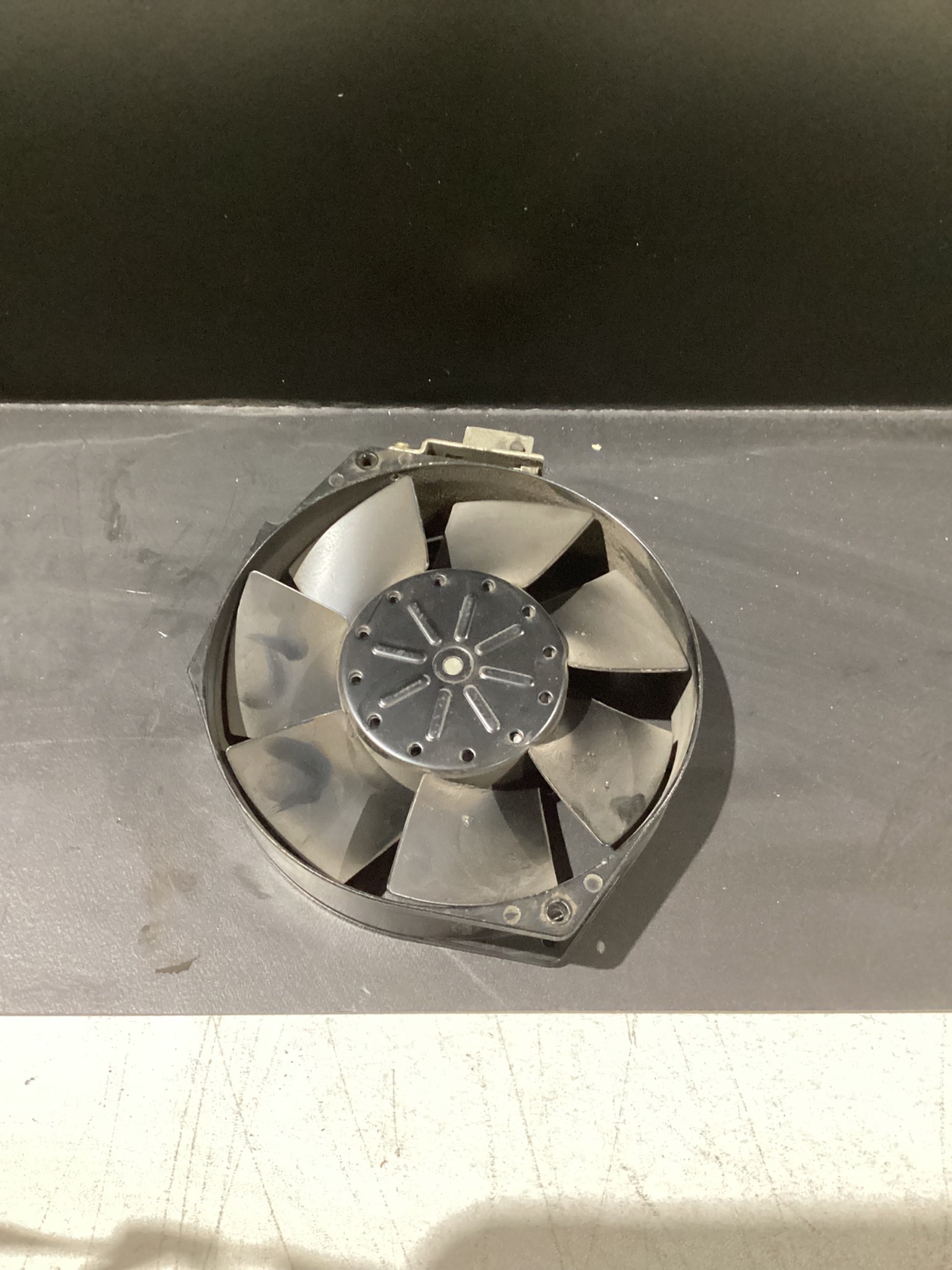ROYAL ELECTRIC COOLING FAN T795CG USED 2