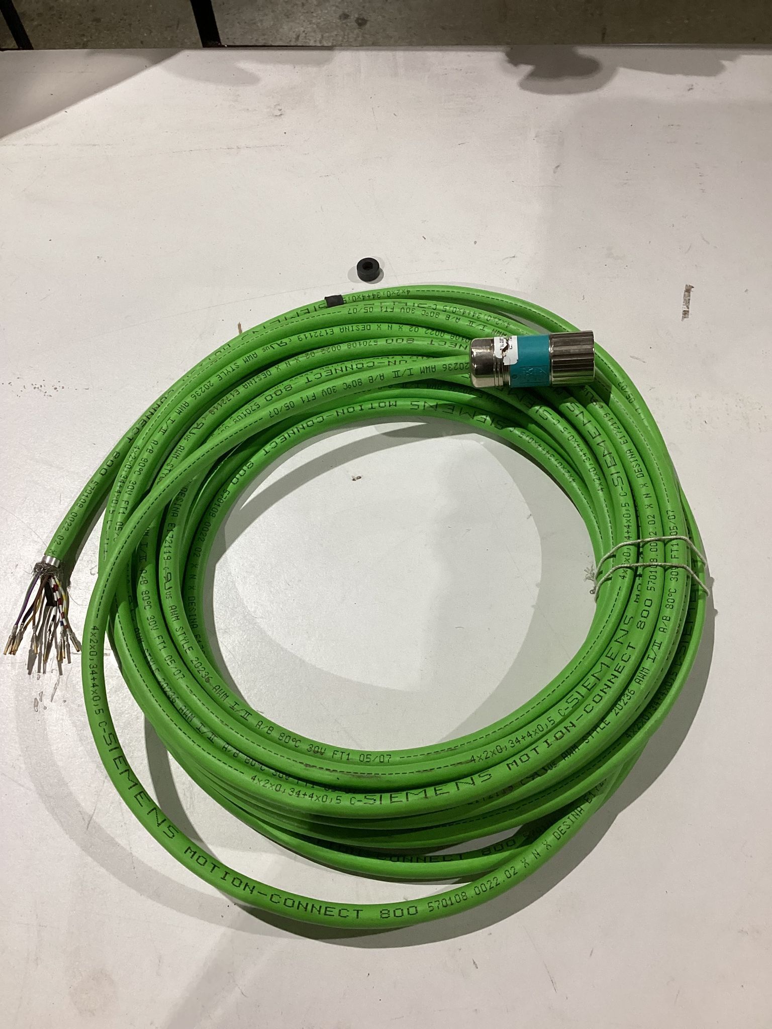 SIEMENS 6FX8002-2DC30-1AK0 DRIVE-CLIQ CABLE 30M USED 0