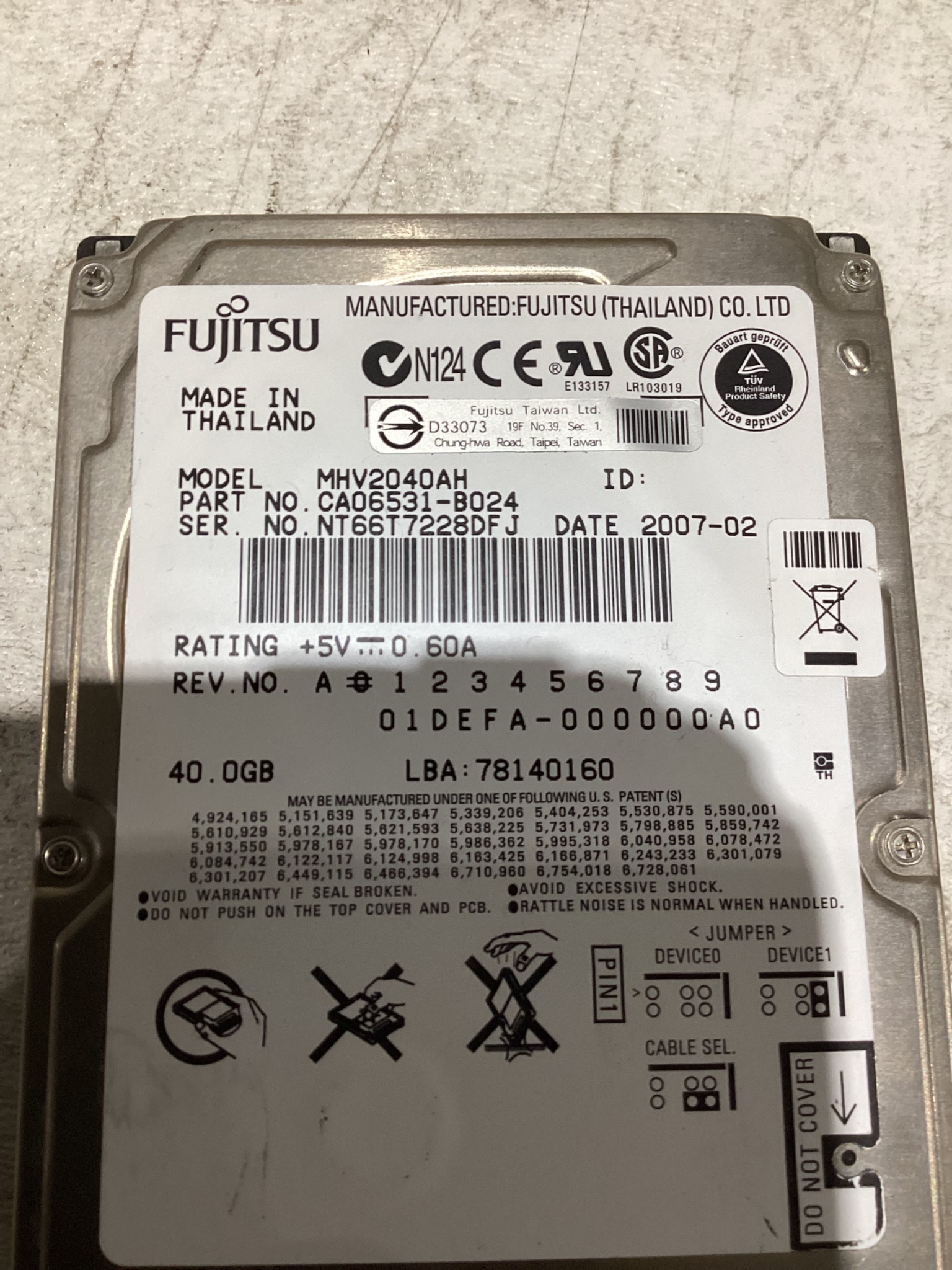 FUJITSU HARD DRIVE MHV2040AH USED 4