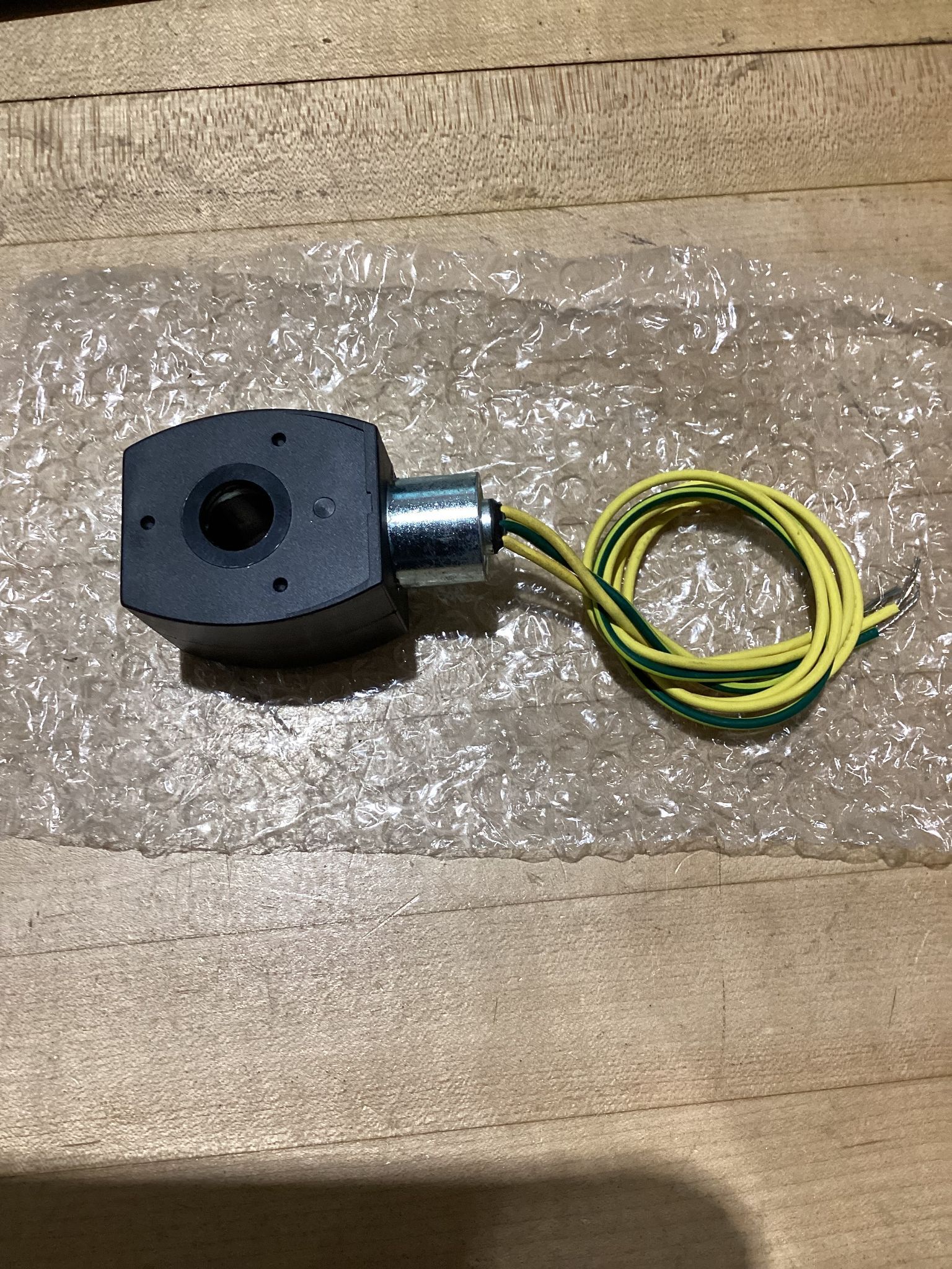ASCO 272814-032-D SOLENOID VALVE COIL 120V 16.1W USED 1