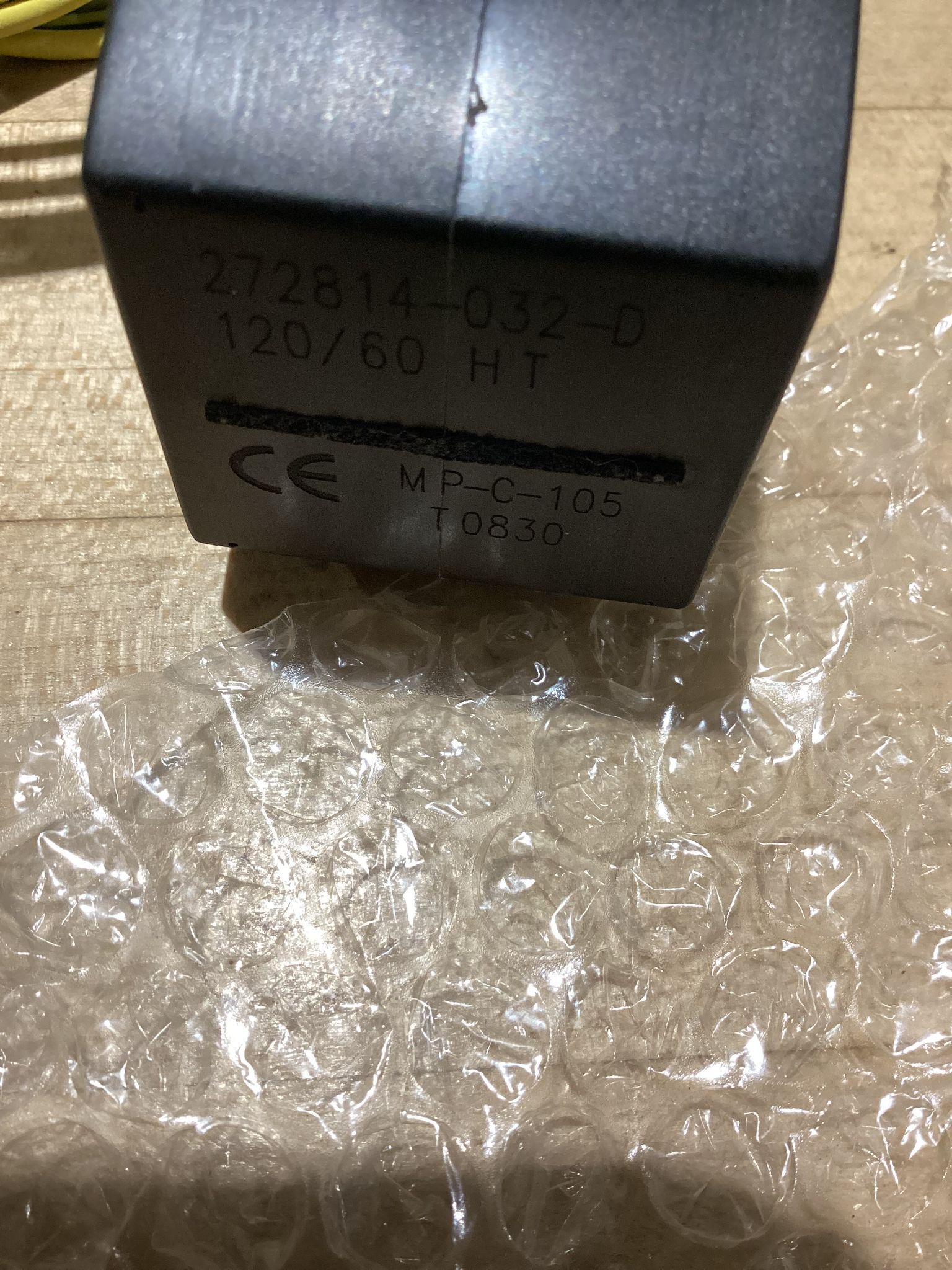 ASCO 272814-032-D SOLENOID VALVE COIL 120V 16.1W USED 2