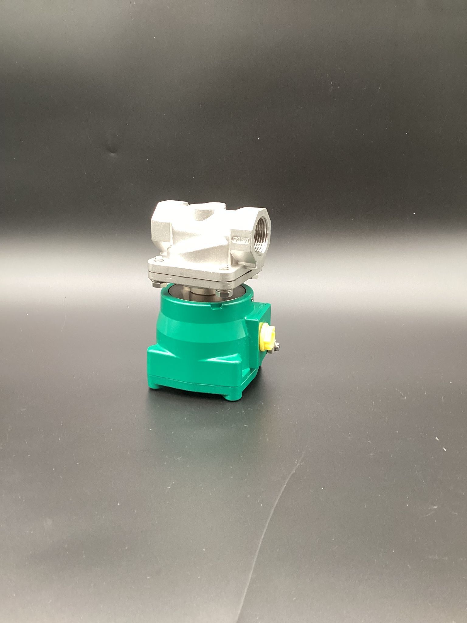 ASCO NFHTB210D189 2-WAY SOLENOID VALVE 3/4" NPT 120V AC USED 0