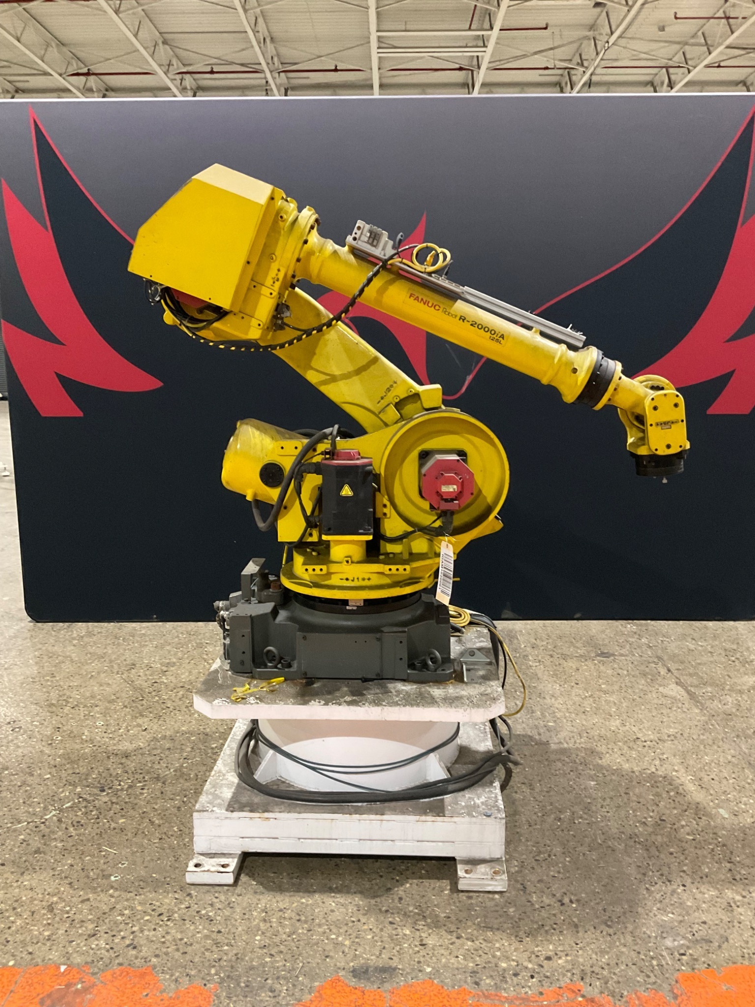 FANUC R-2000IA/125L ROBOT ARM ONLY USED 0