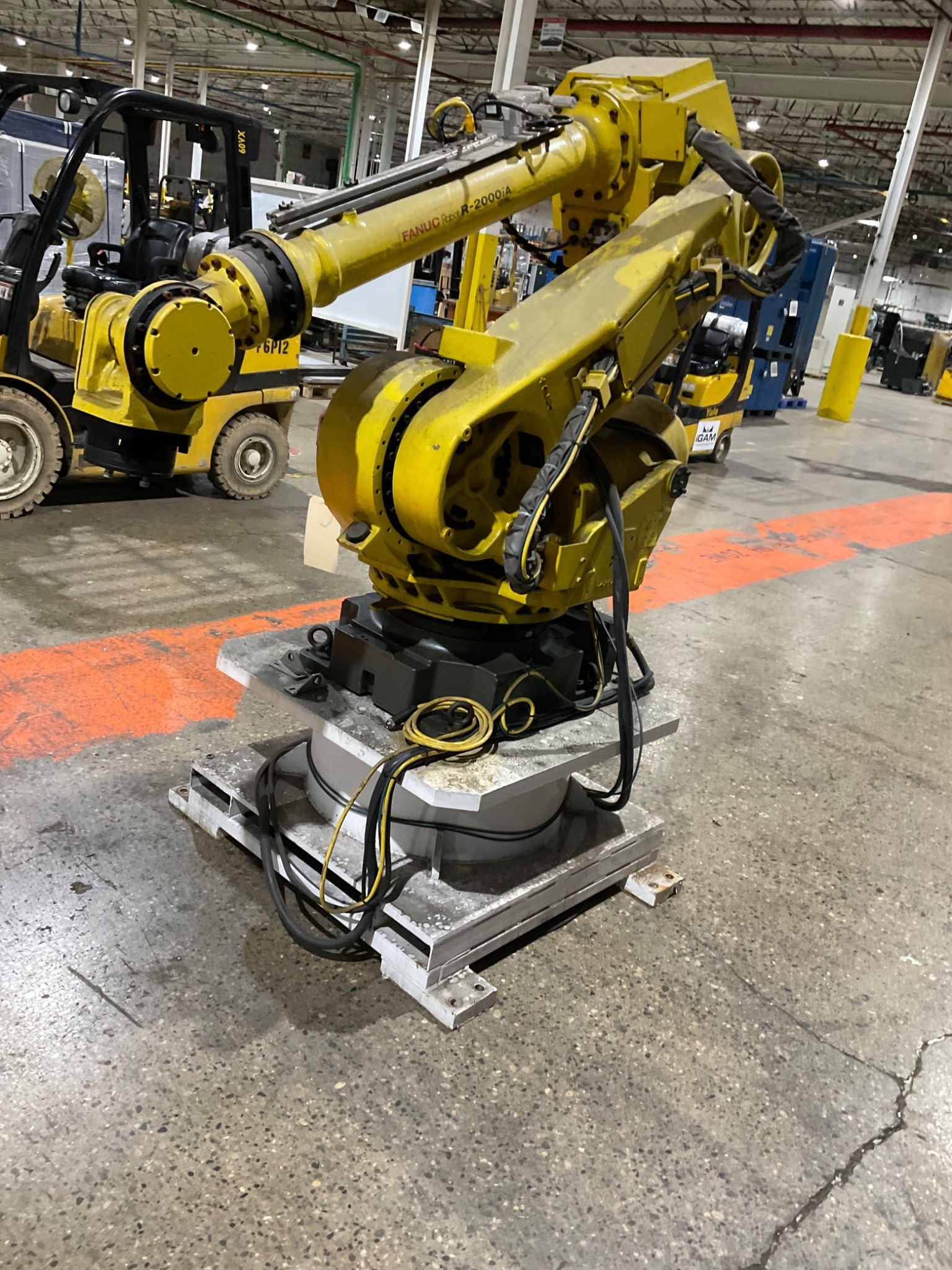 FANUC R-2000IA/125L ROBOT ARM ONLY USED 5