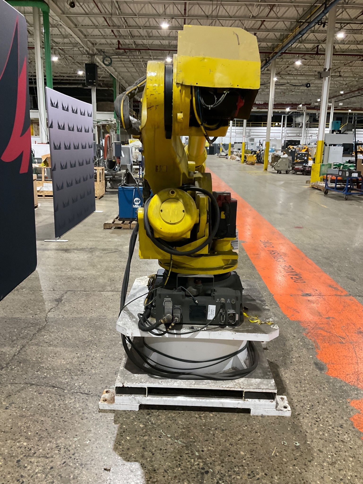 FANUC R-2000IA/125L ROBOT ARM ONLY USED 6
