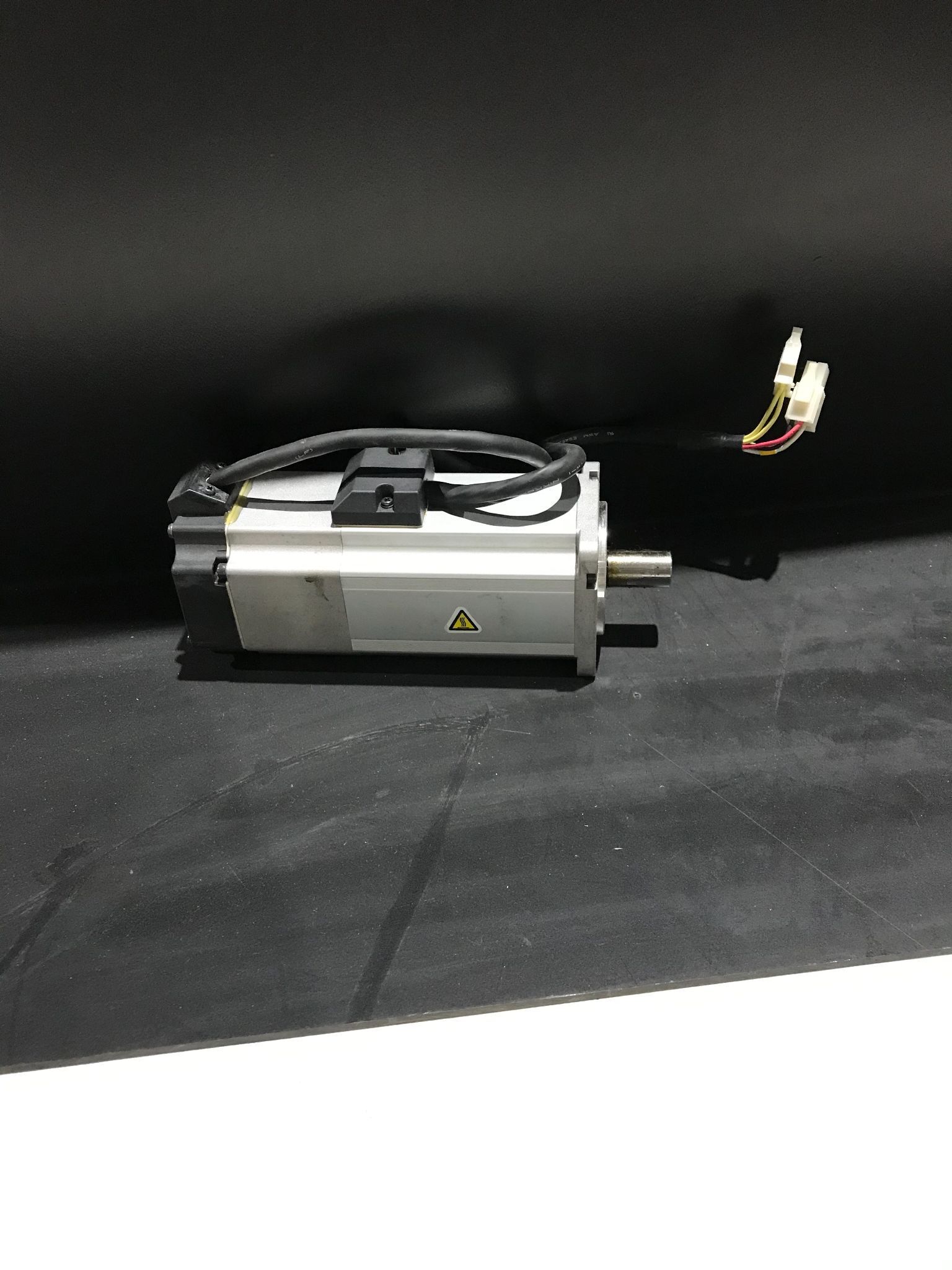 NACHI SERVO MOTOR MSMD062S3D USED 0