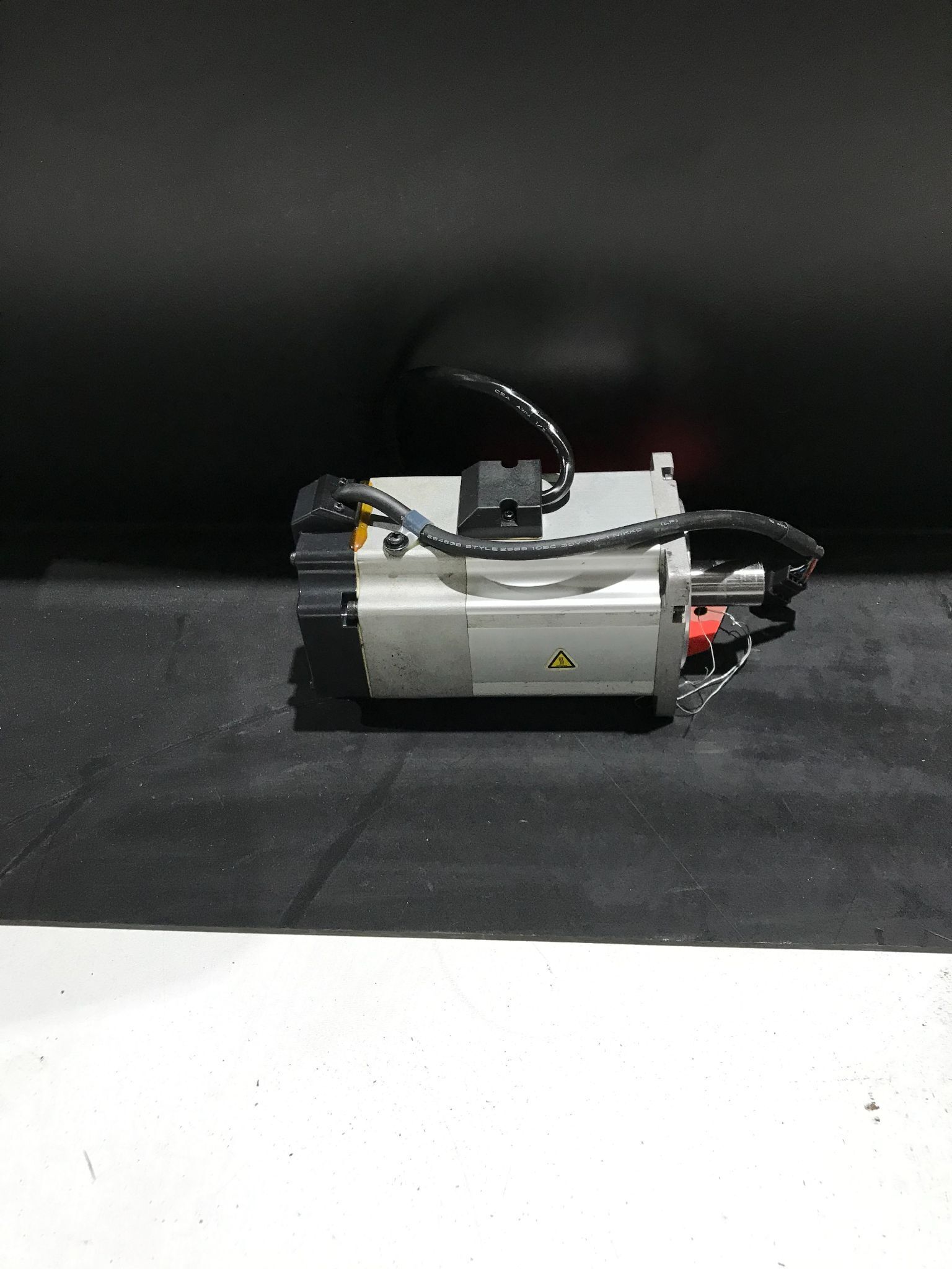 NACHI SERVO MOTOR MSMD082T2D3 USED 0