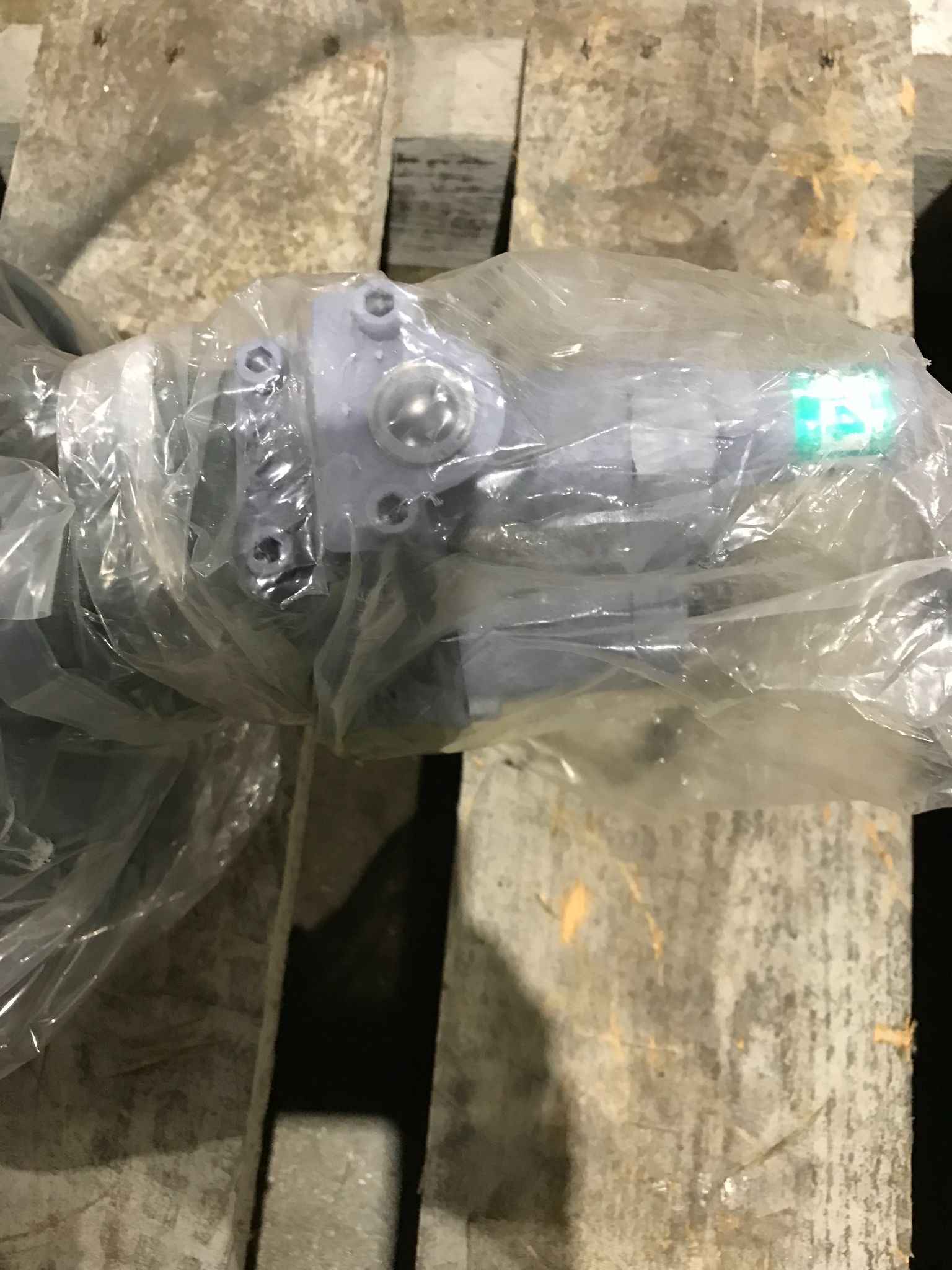 CHYUN TSEH INDUSTRIAL 0.0243 4-POLE 2HP MOTOR NEW 3