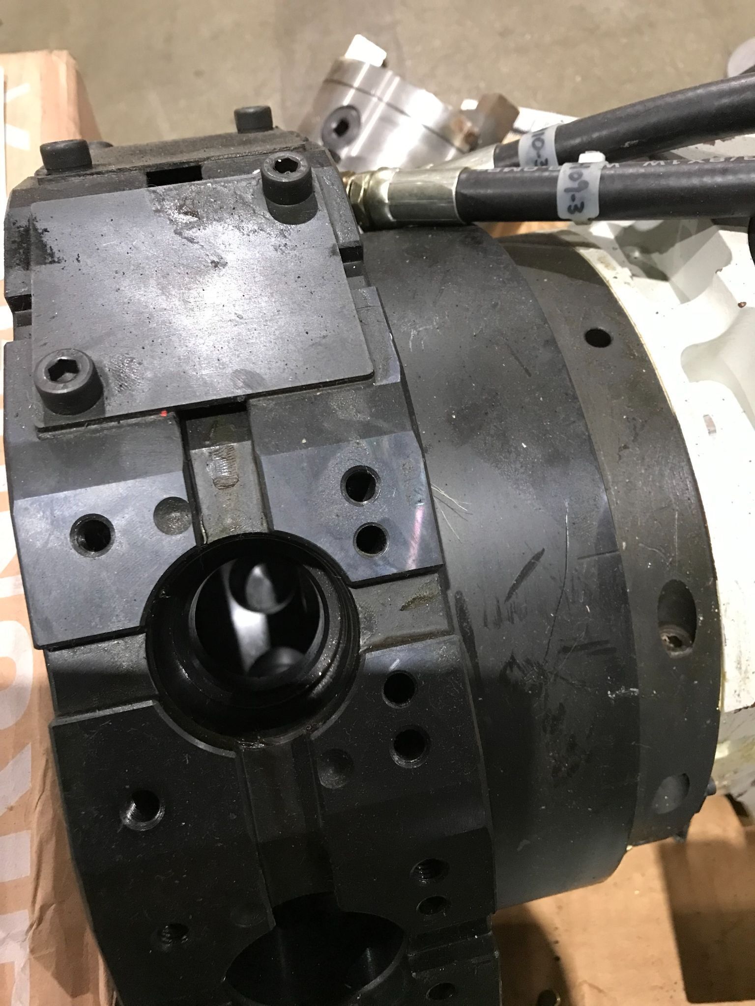 HARDINE LS-200DBR-12-T TURRETT USED 1