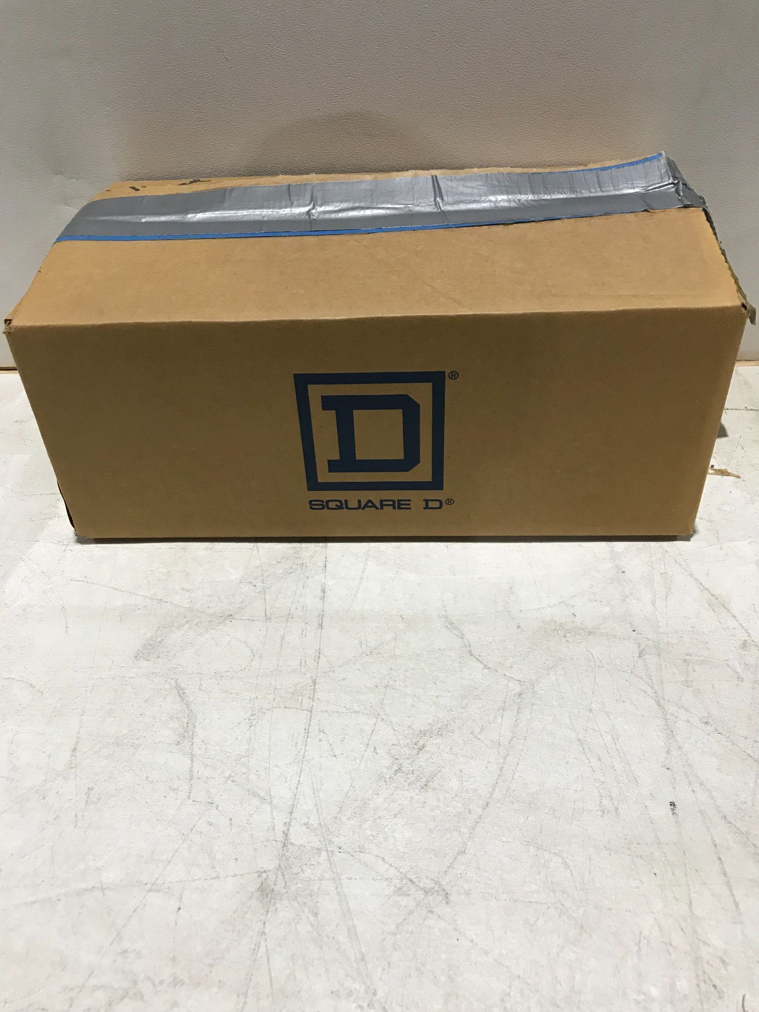SQUARE D FA36070 MOLDER CASE CIRCUIT BREAKER 70A 3P USED 2