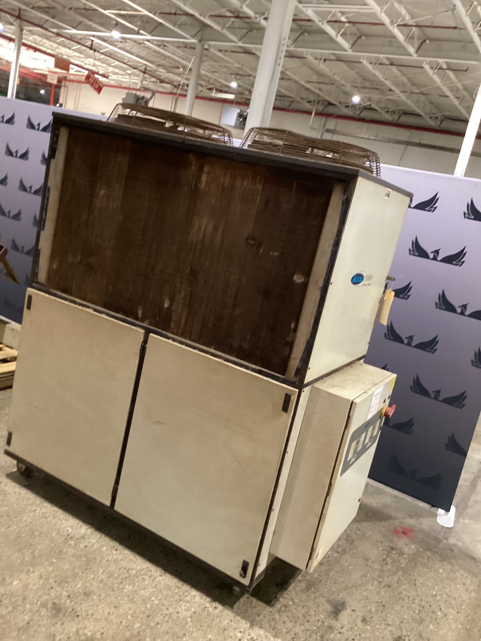 ACCU CHILLER THERMAL CARE LQ2A2003LXB 208V 10HP R-22 PROCESS CHILLER USED 1