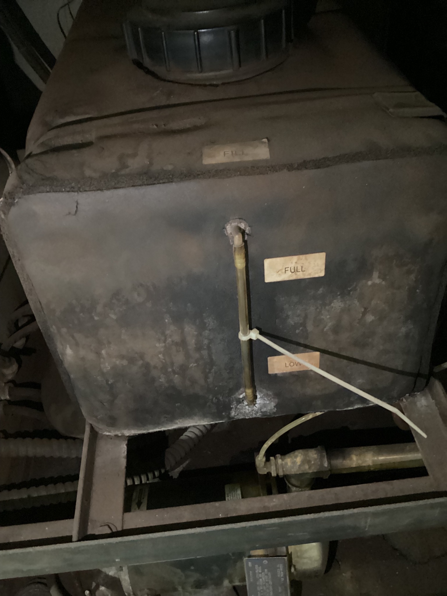 ACCU CHILLER THERMAL CARE LQ2A2003LXB 208V 10HP R-22 PROCESS CHILLER USED 15