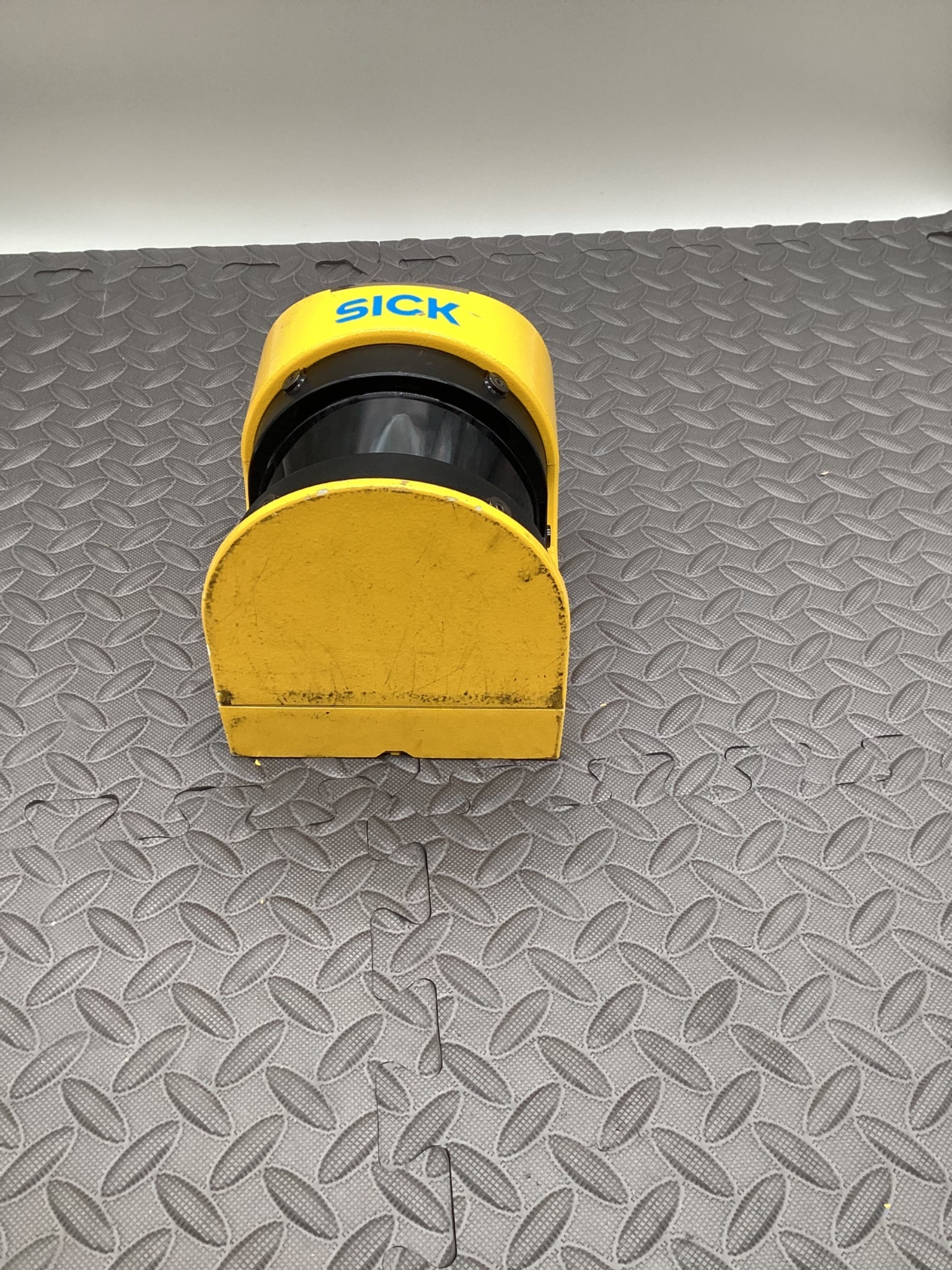 SICK S30A‑7011CA S3000 Advanced Safety Laser Scanner 7 m 190° USED 5