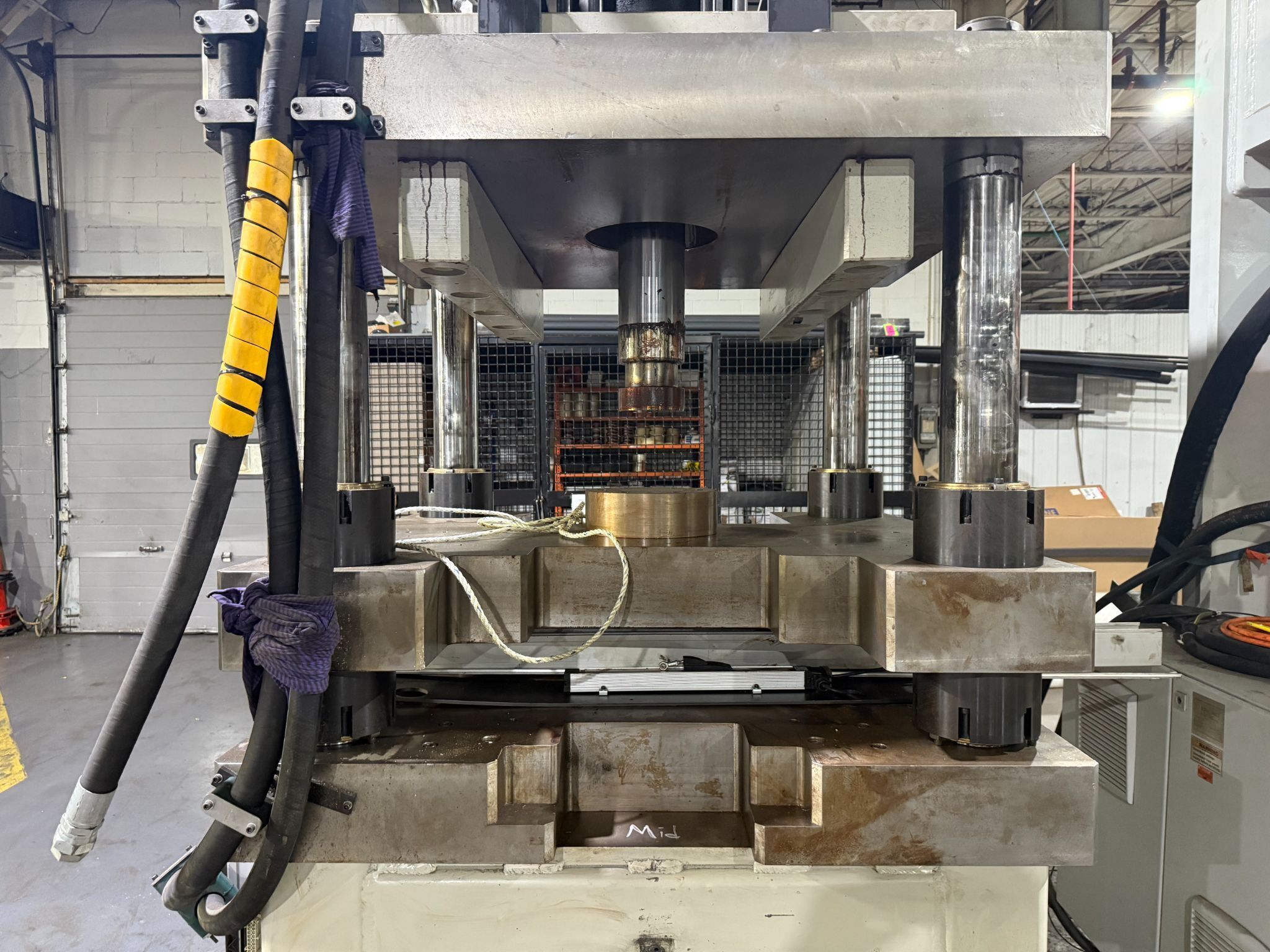 AIM 35* Ton Hydraulic Press AS-IS - Parts included 1