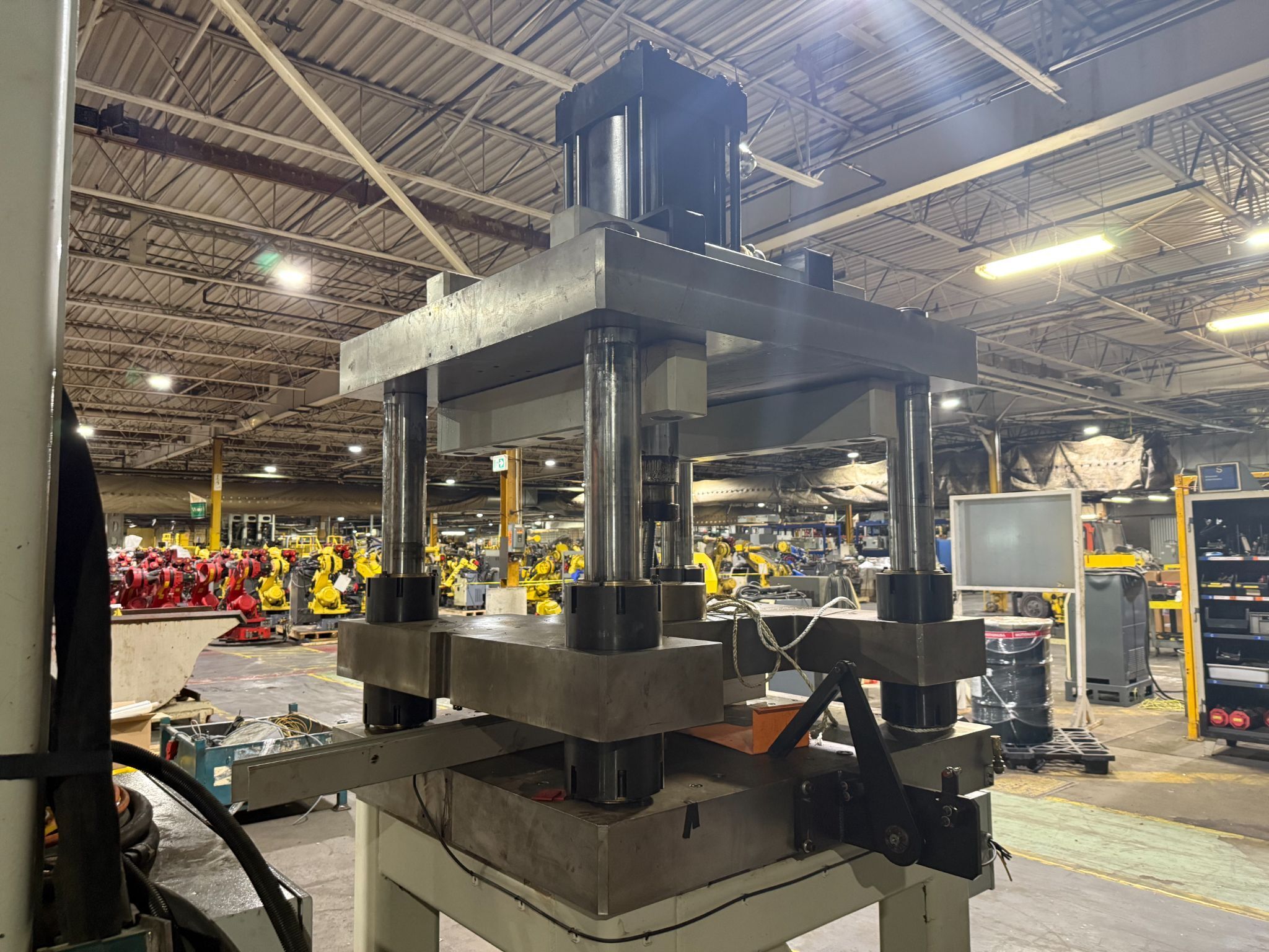 AIM 35* Ton Hydraulic Press AS-IS - Parts included 5