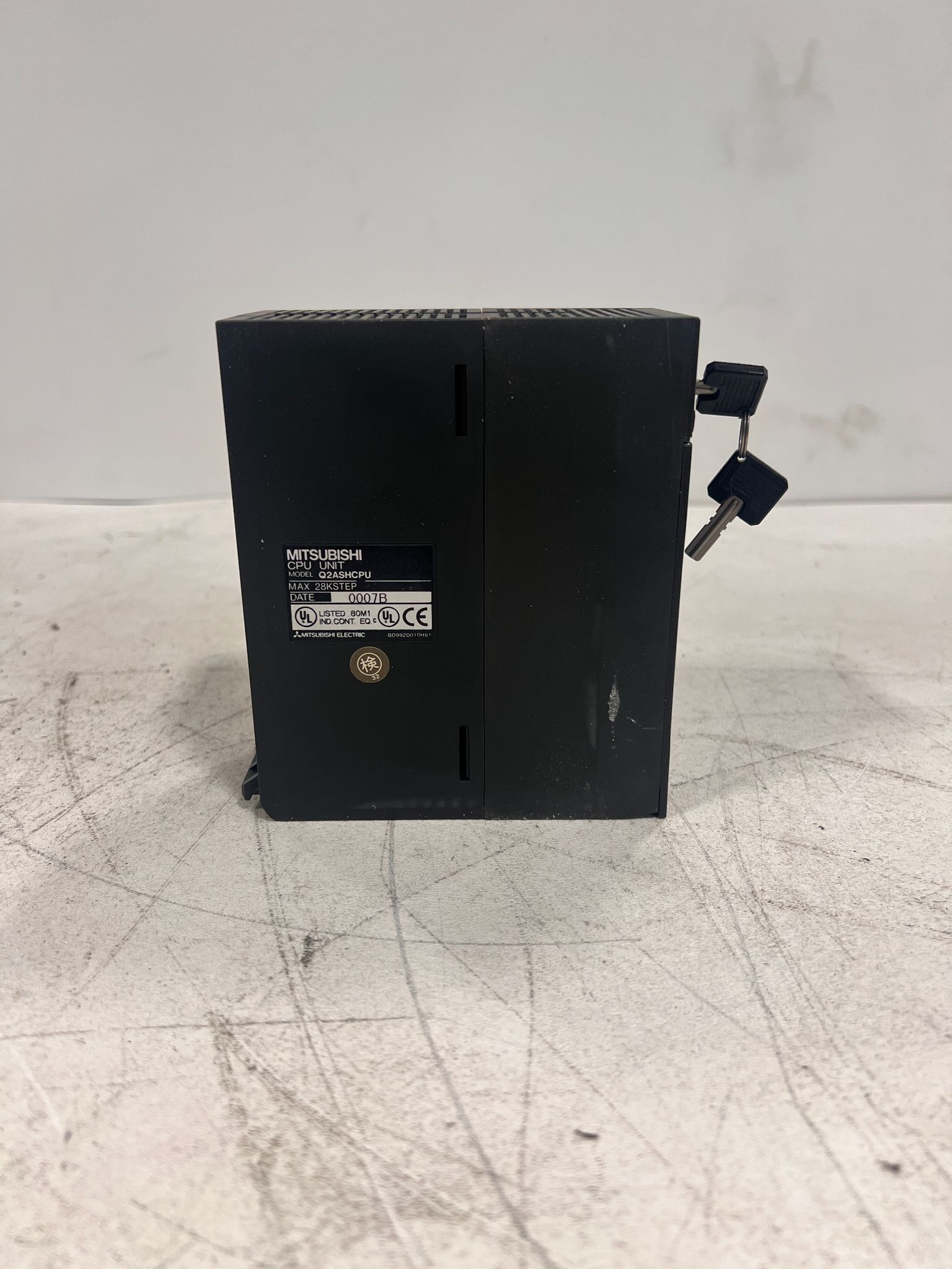 MITSUBISHI Q2ASHCPU PLC MODULE USED 1