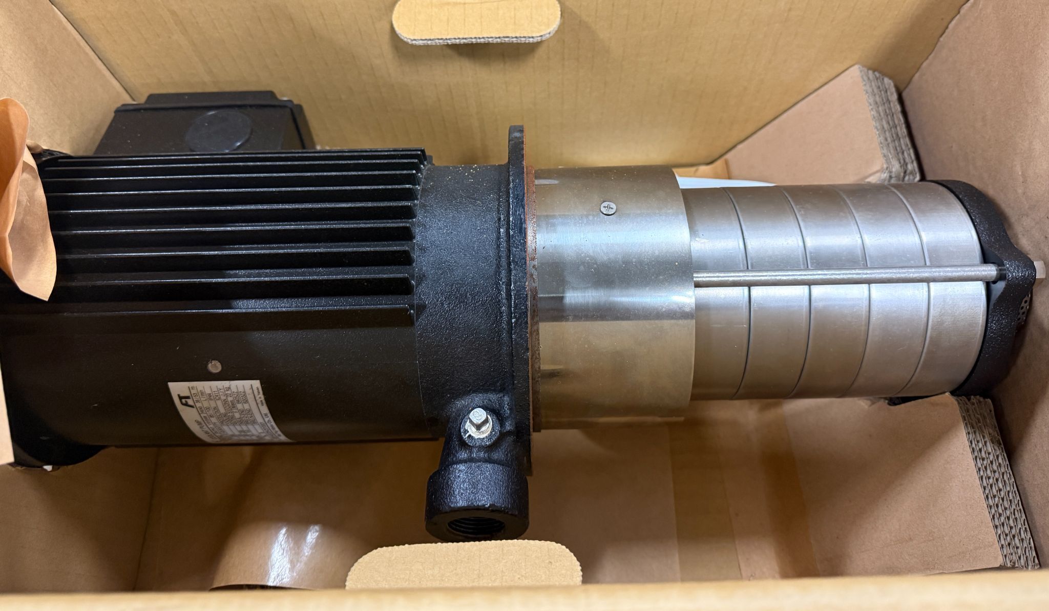 FUJI ELECTRIC VKA667AQ 3-PHASE COOLANT PUMP NEW NO BOX 0