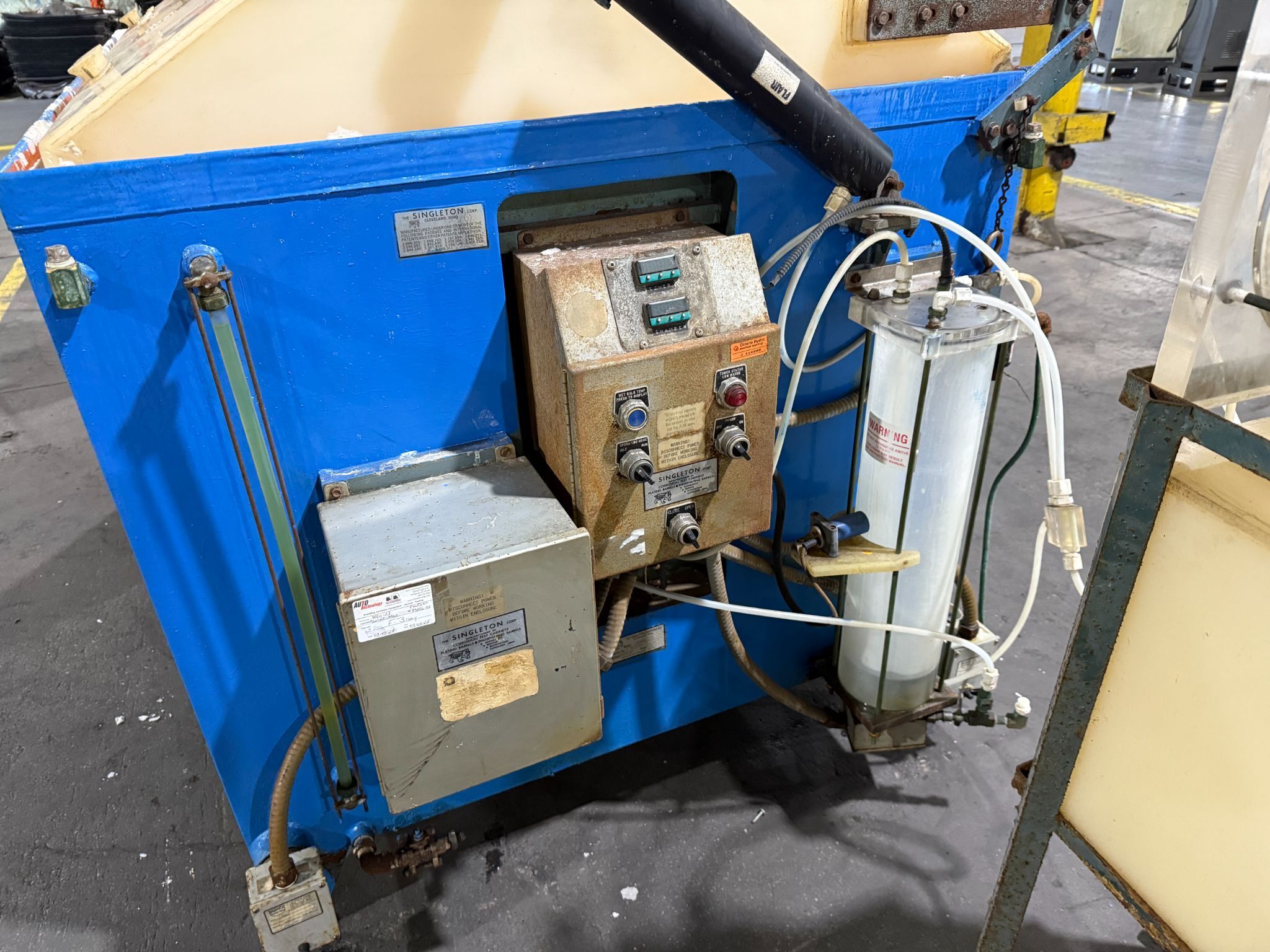 SINGLETON SCCH23 Salt Environmental Test Chamber USED - AS-IS 1